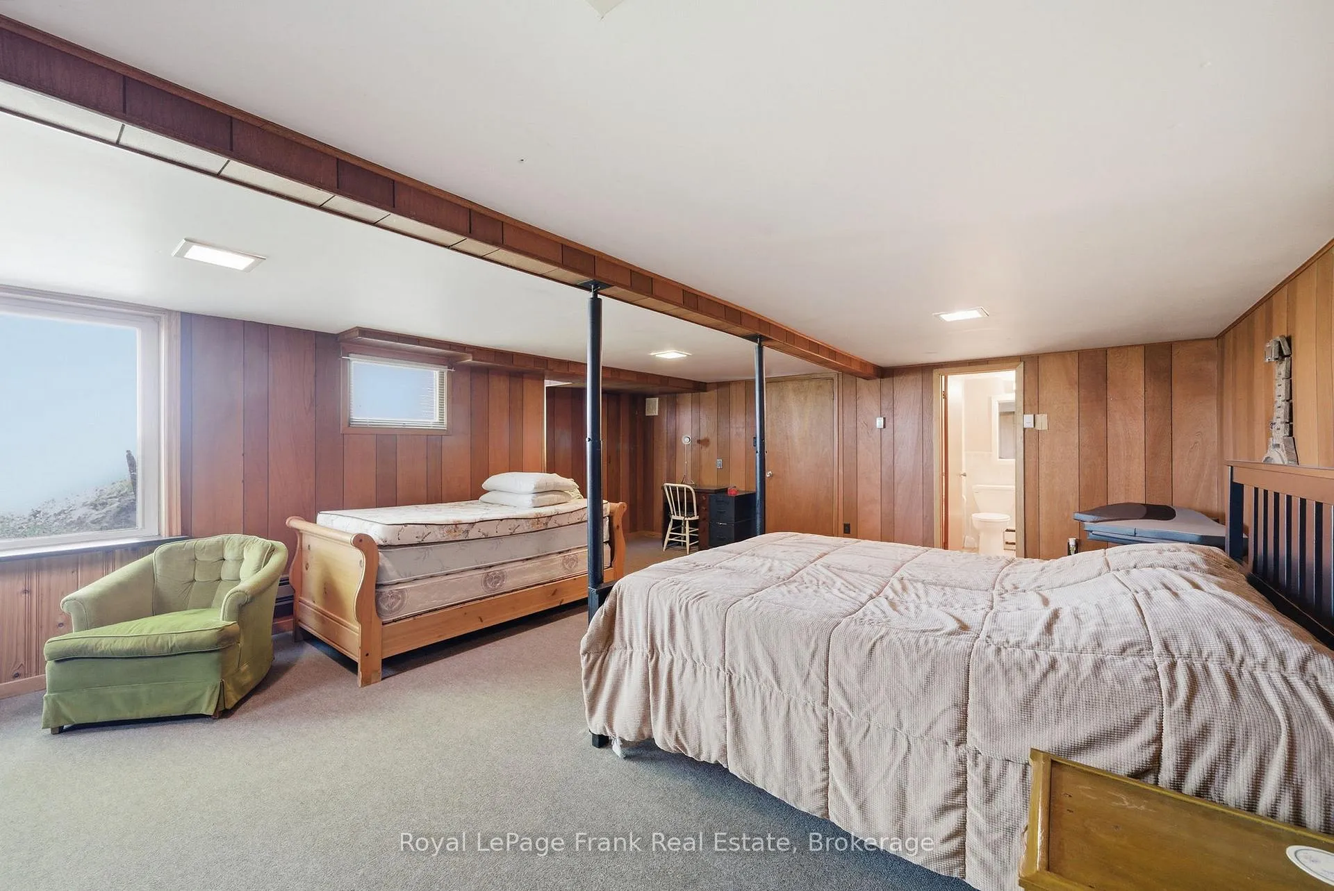 Photo 17 of 54 Butternut Drive, Kawartha Lakes, Fenelon — HOMEH