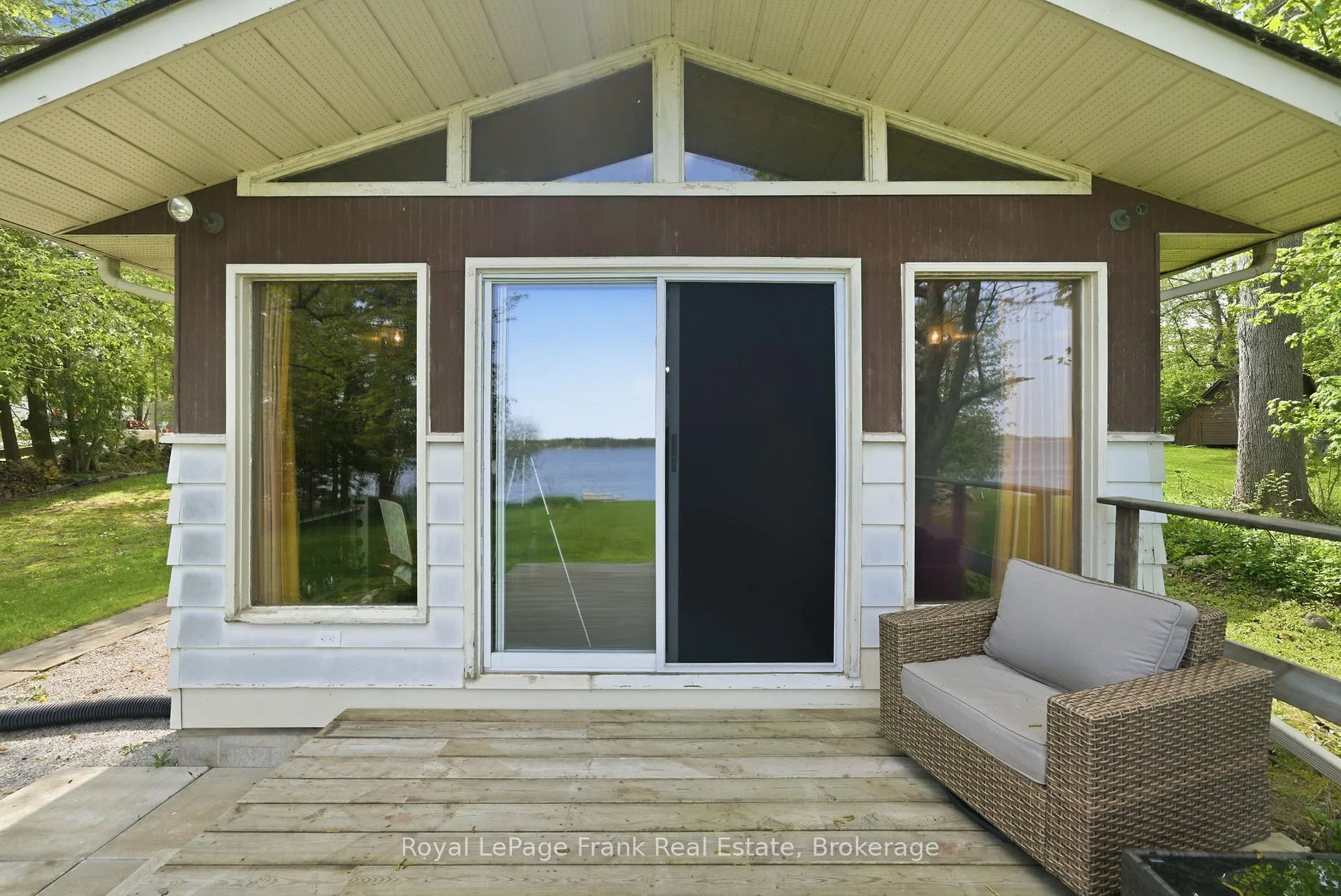 Photo 30 of 54 Butternut Drive, Kawartha Lakes, Fenelon — HOMEH