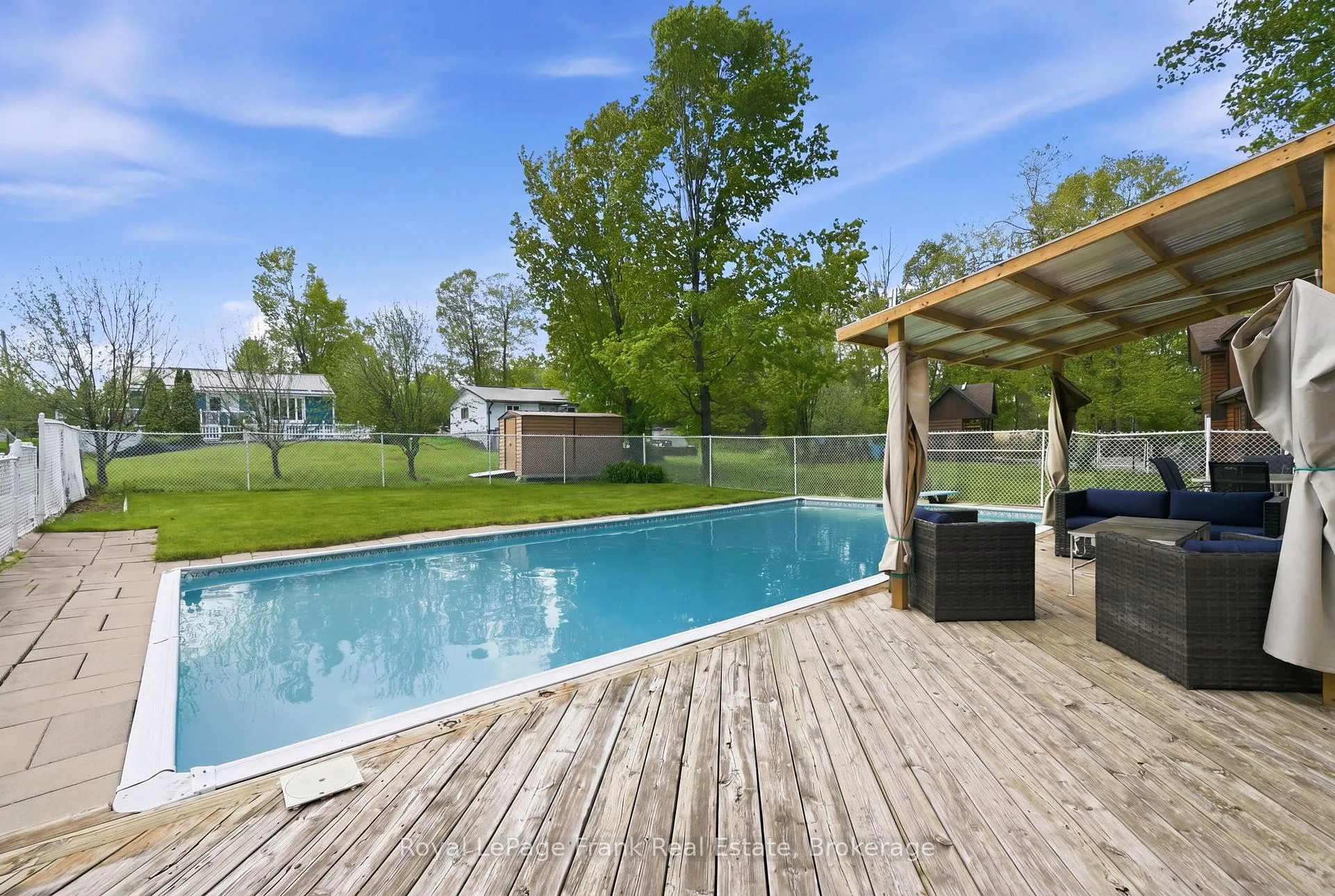 Photo 42 of 54 Butternut Drive, Kawartha Lakes, Fenelon — HOMEH