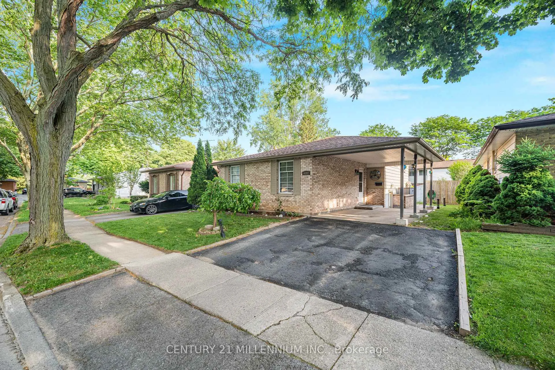 Photo 3 of 6182 Johnson Drive, Niagara Falls, Church's Lane — HOMEH