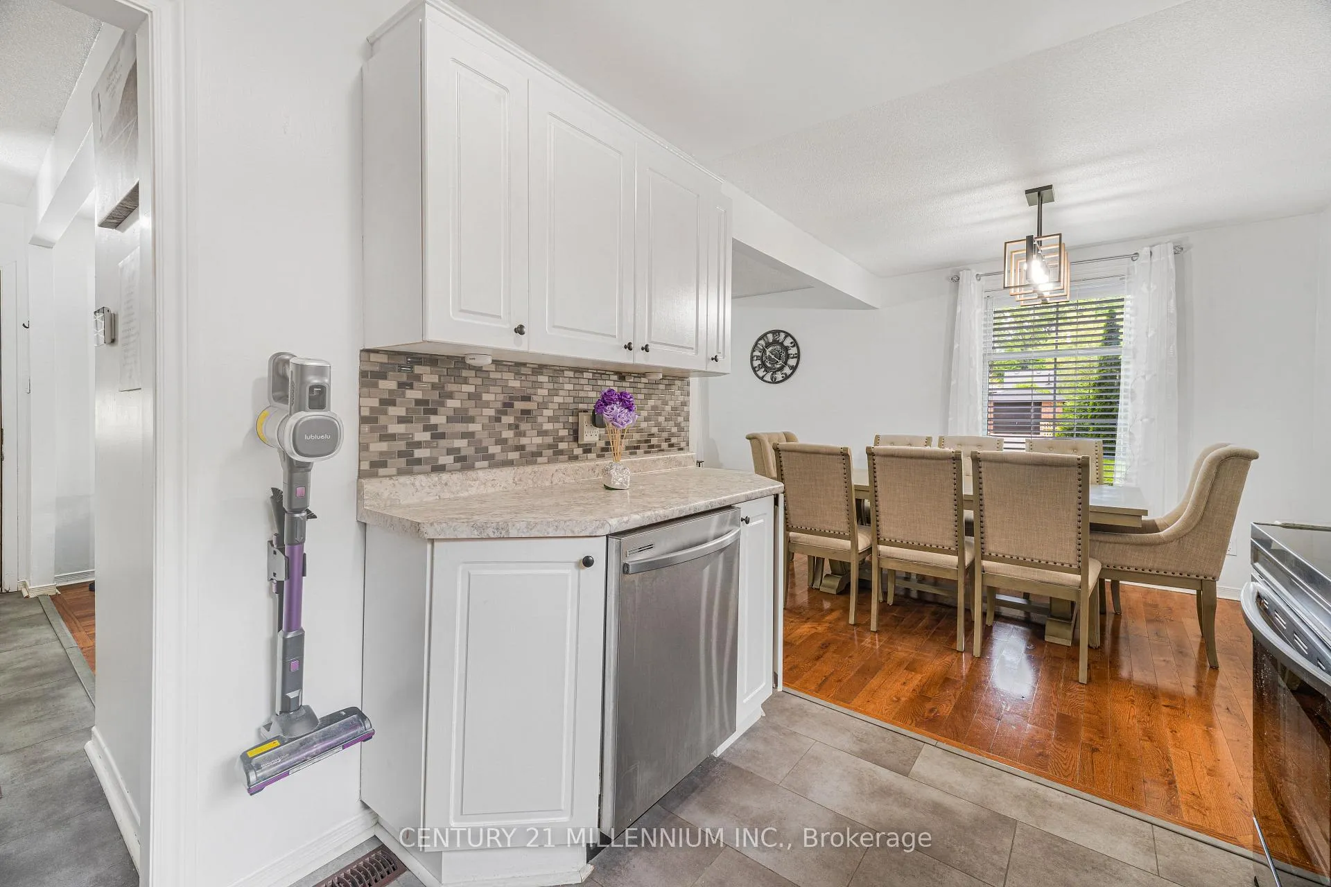 Photo 13 of 6182 Johnson Drive, Niagara Falls, Church's Lane — HOMEH