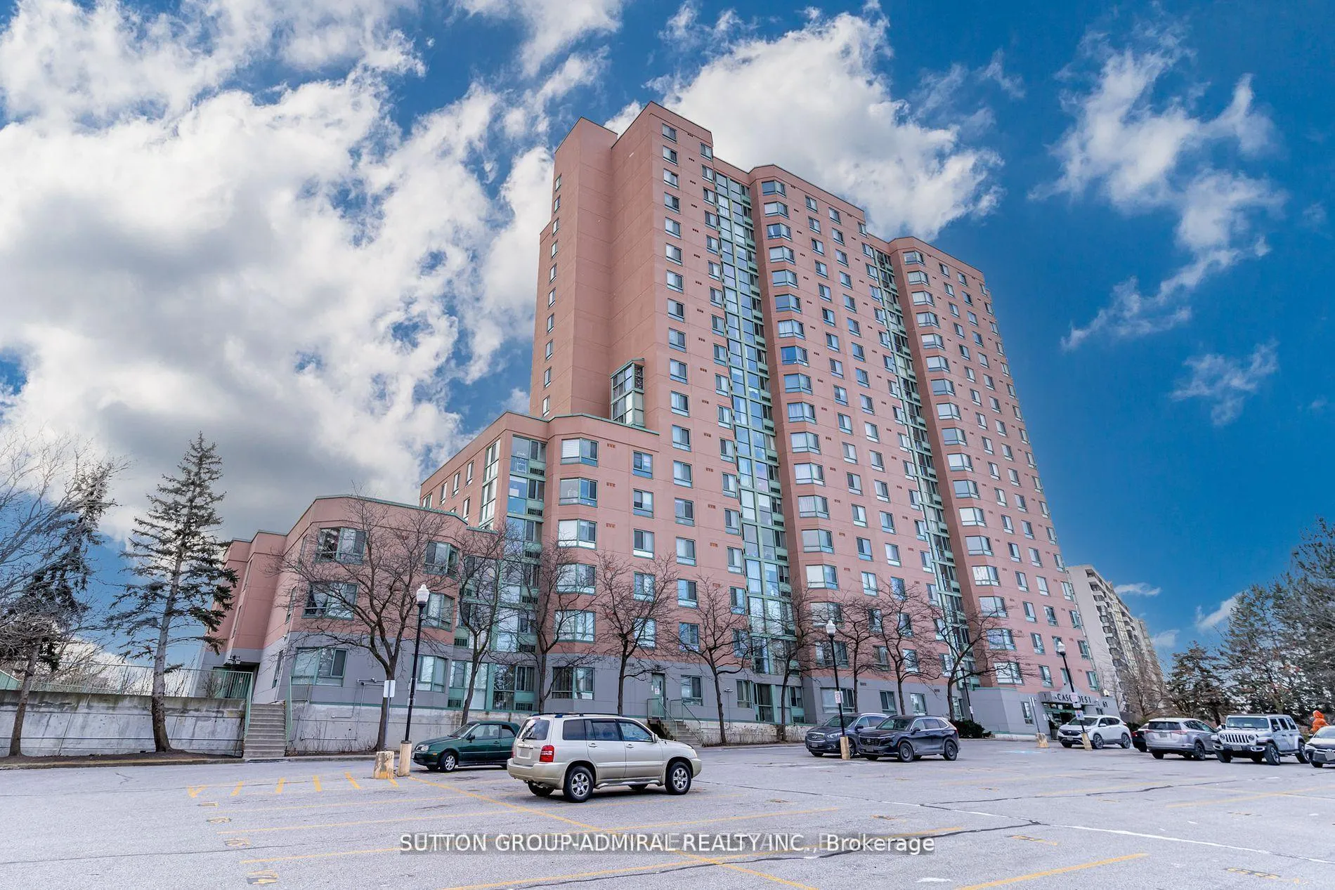 Photo 3 of Unit 1505, 61 Markbrook Lane, Etobicoke, Mount Olive-Silverstone-Jamestown — HOMEH