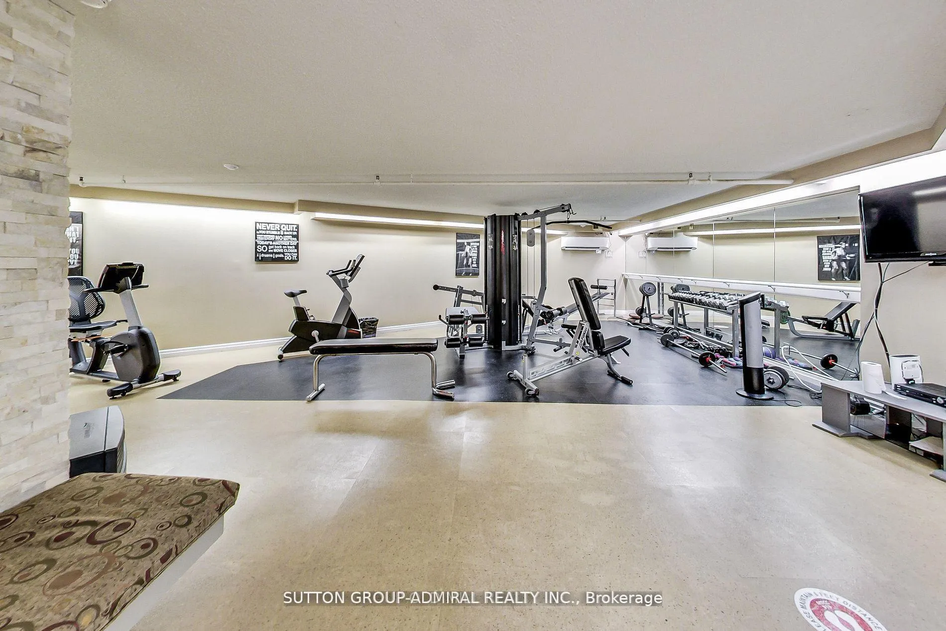 Photo 9 of Unit 1505, 61 Markbrook Lane, Etobicoke, Mount Olive-Silverstone-Jamestown — HOMEH