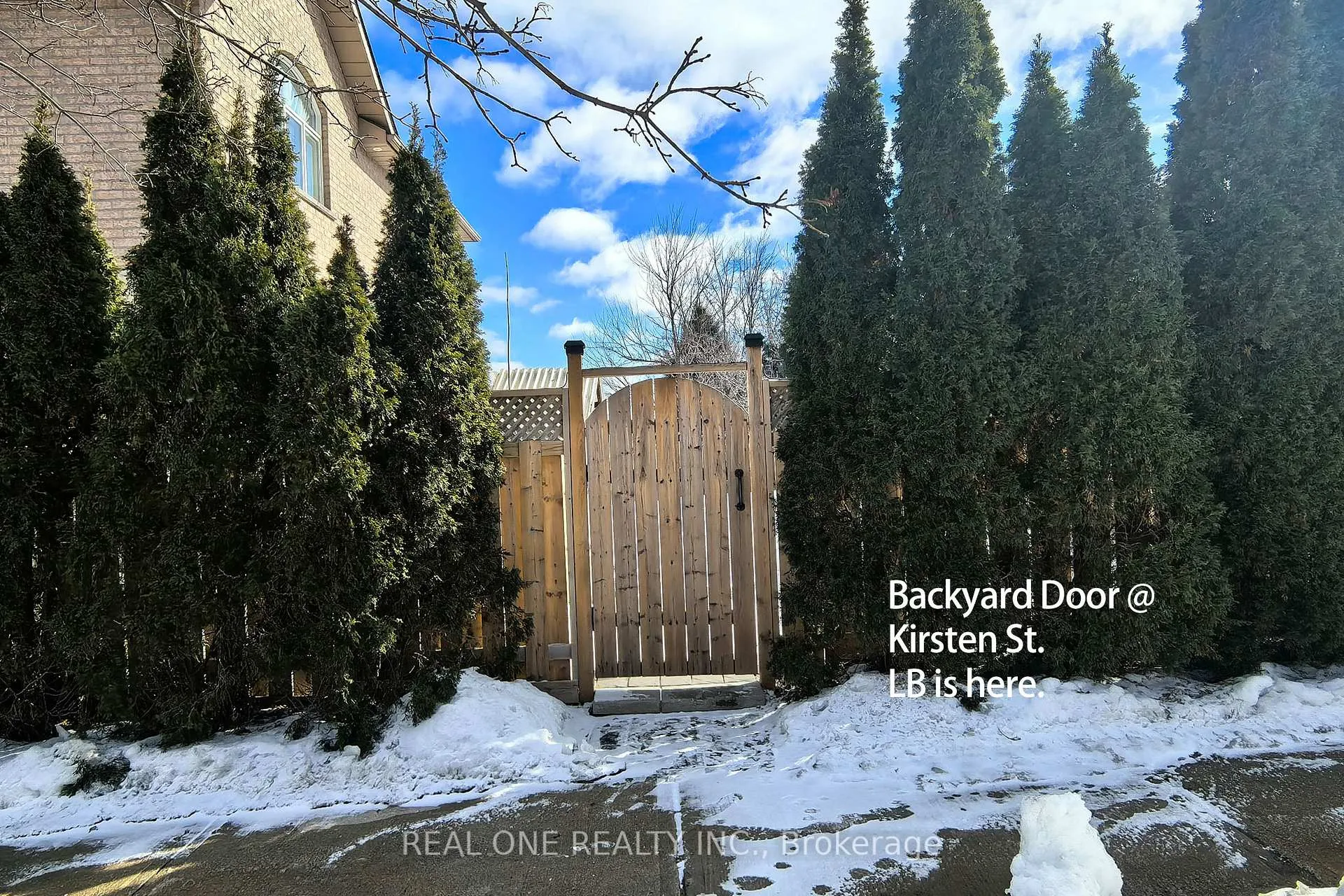 Photo 3 of Unit BASEMENT, 301 Weldrick Road E, Richmond Hill, Observatory — HOMEH