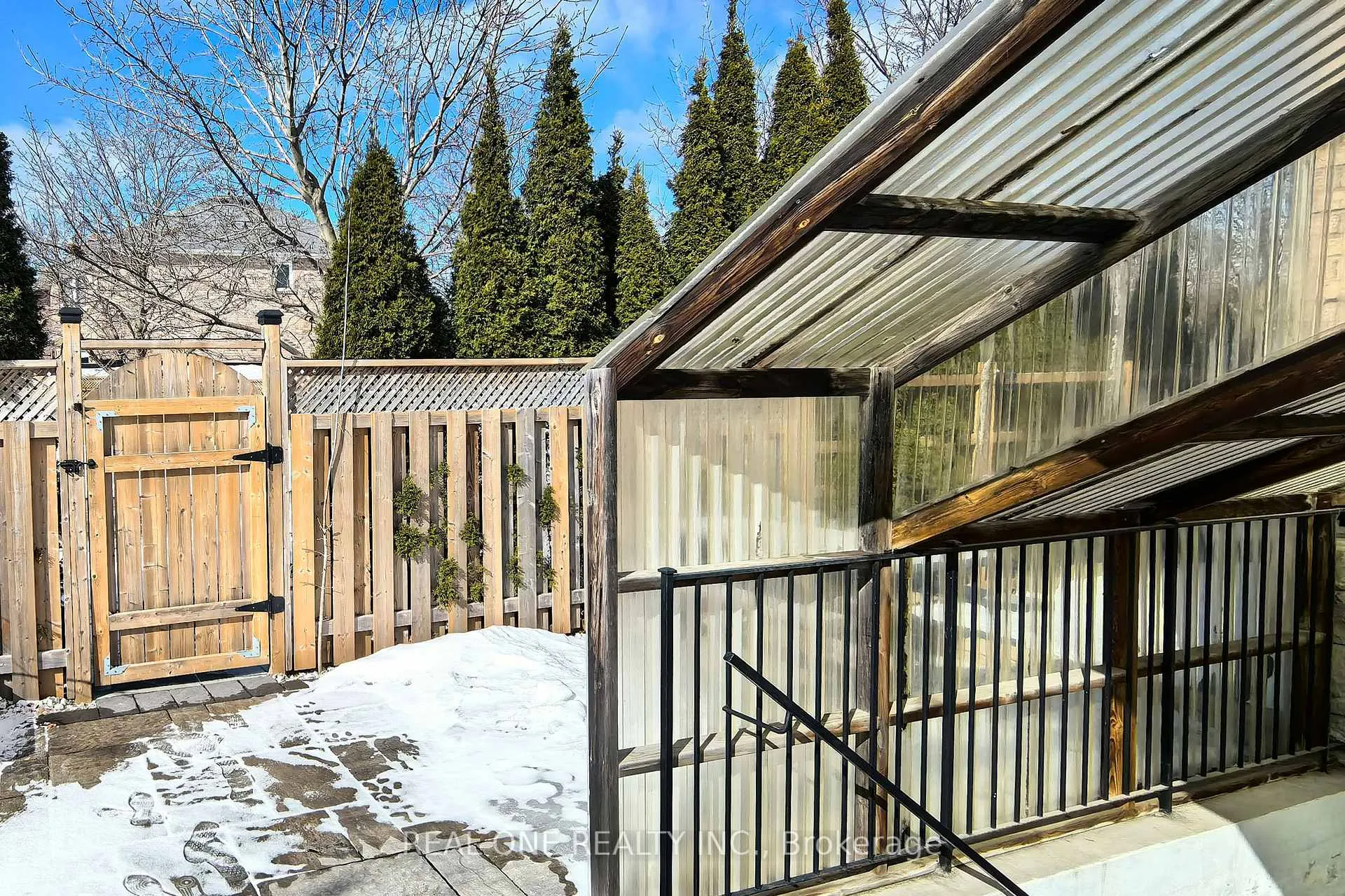 Photo 5 of Unit BASEMENT, 301 Weldrick Road E, Richmond Hill, Observatory — HOMEH