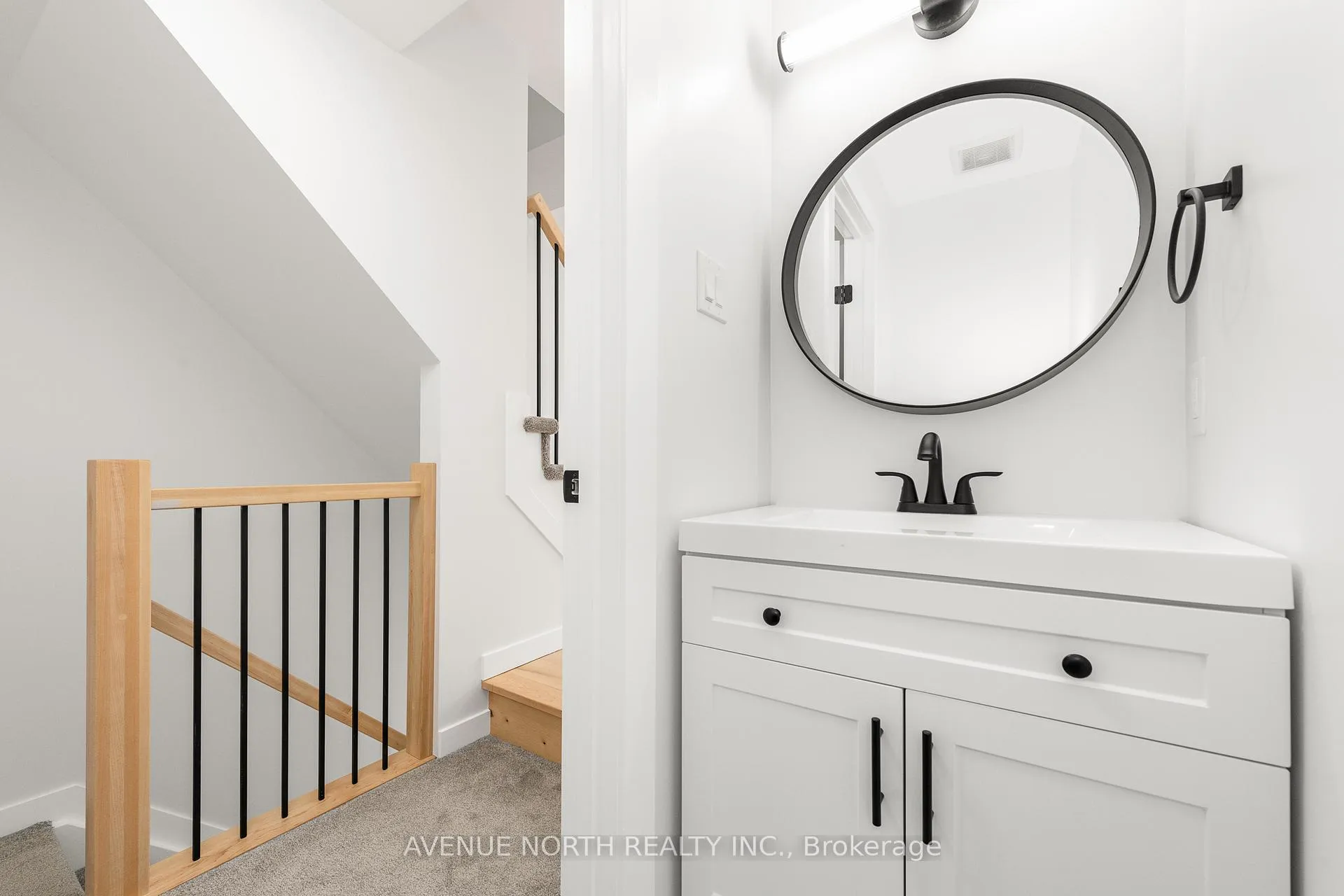 Photo 23 of 10 Streambank Street, Ottawa, Kanata - Emerald Meadows/Trailwest — HOMEH