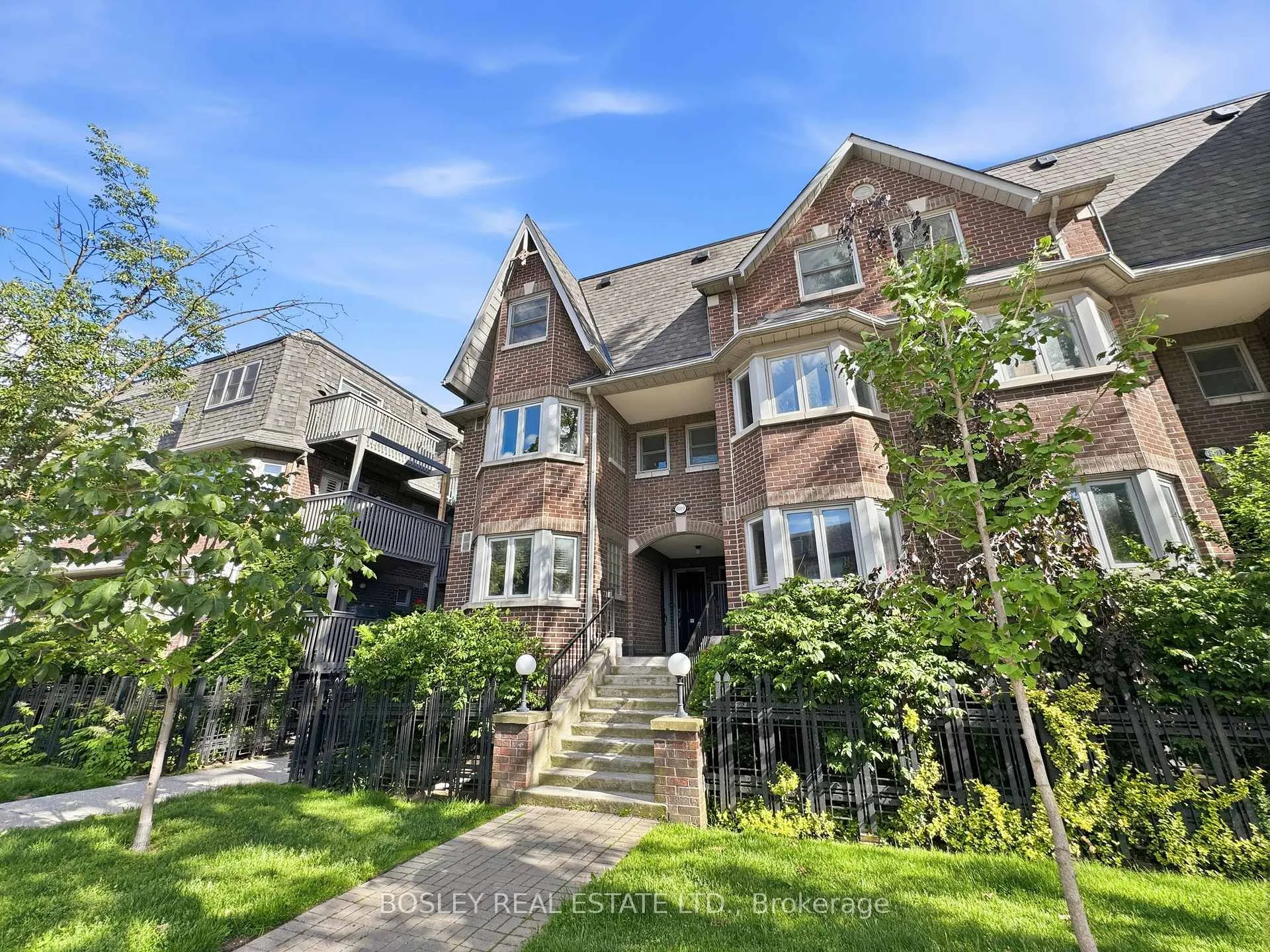 Photo 1 of Unit B, 889 Adelaide Street, Toronto, Niagara — HOMEH
