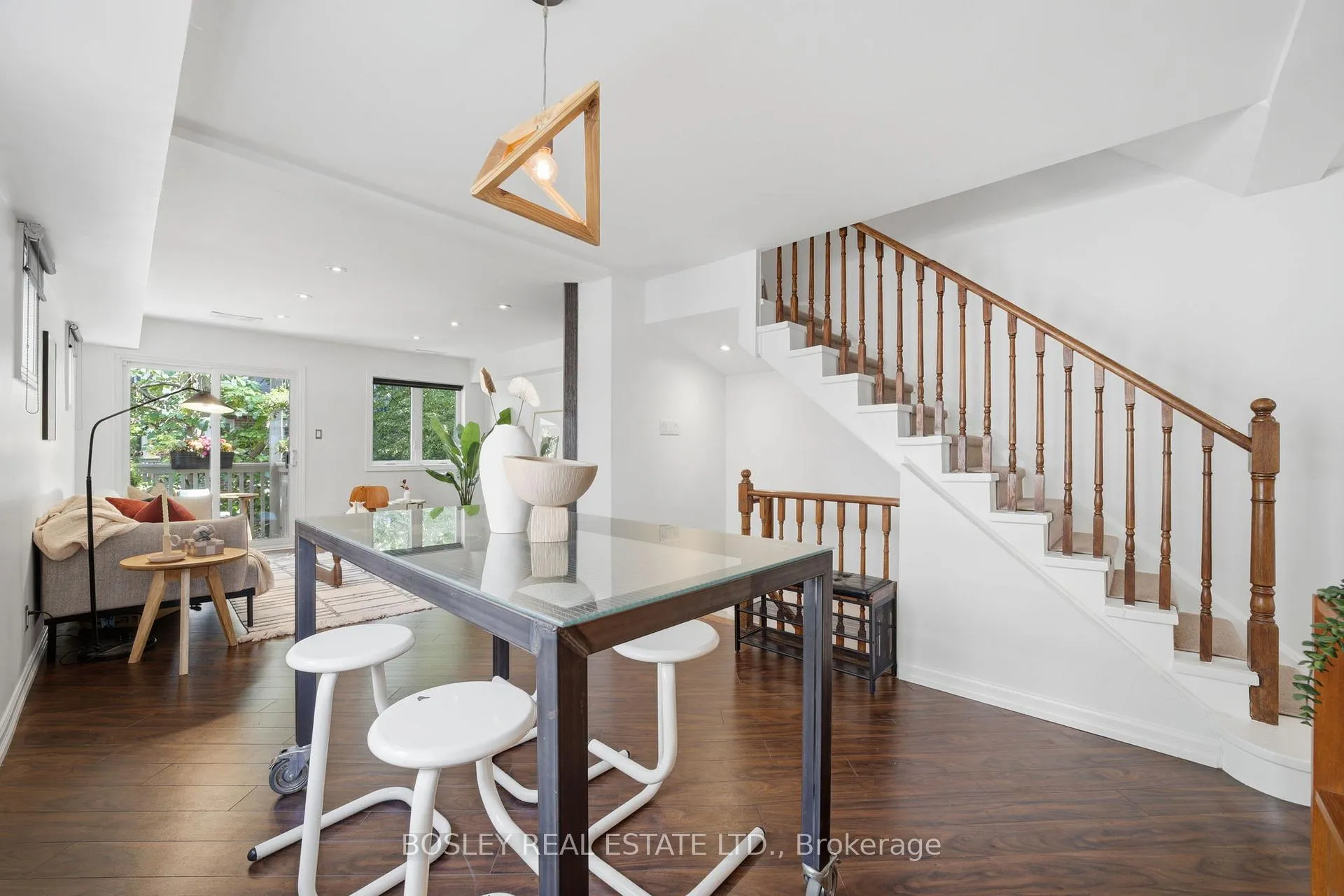 Photo 8 of Unit B, 889 Adelaide Street, Toronto, Niagara — HOMEH