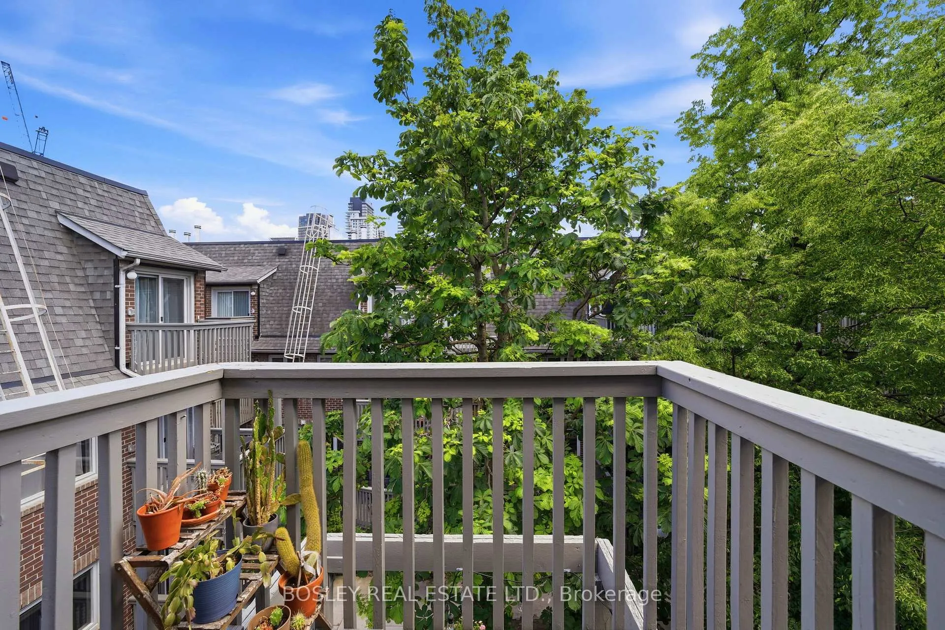 Photo 31 of Unit B, 889 Adelaide Street, Toronto, Niagara — HOMEH