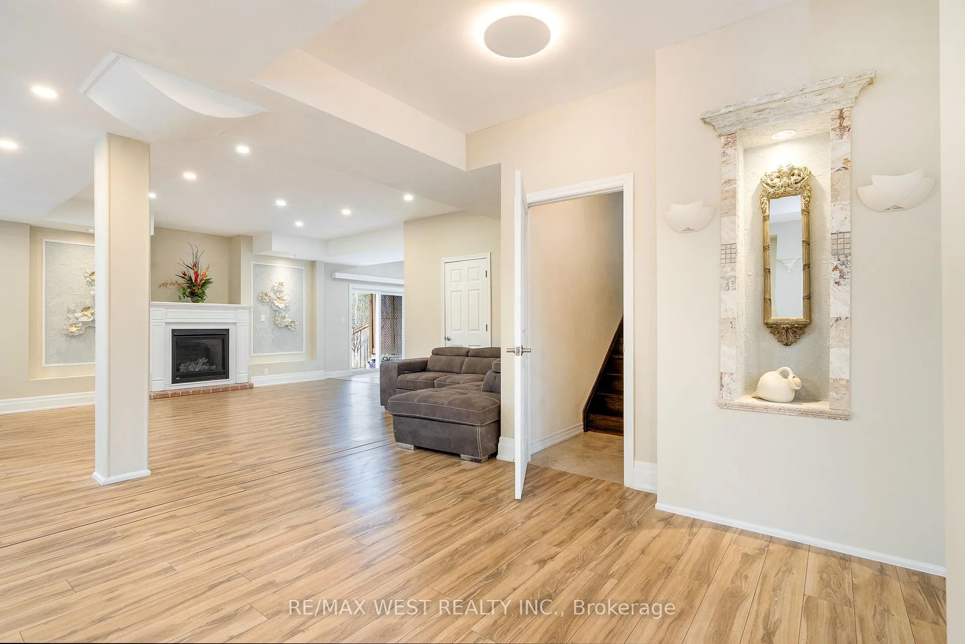 Photo 87 of 121 Allegra Drive, Wasaga Beach — HOMEH
