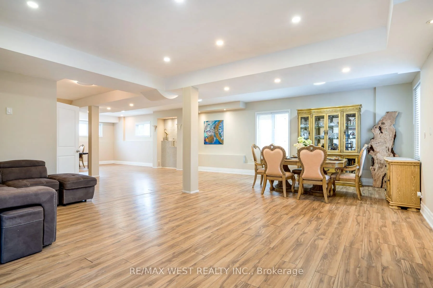 Photo 35 of 121 Allegra Drive, Wasaga Beach — HOMEH