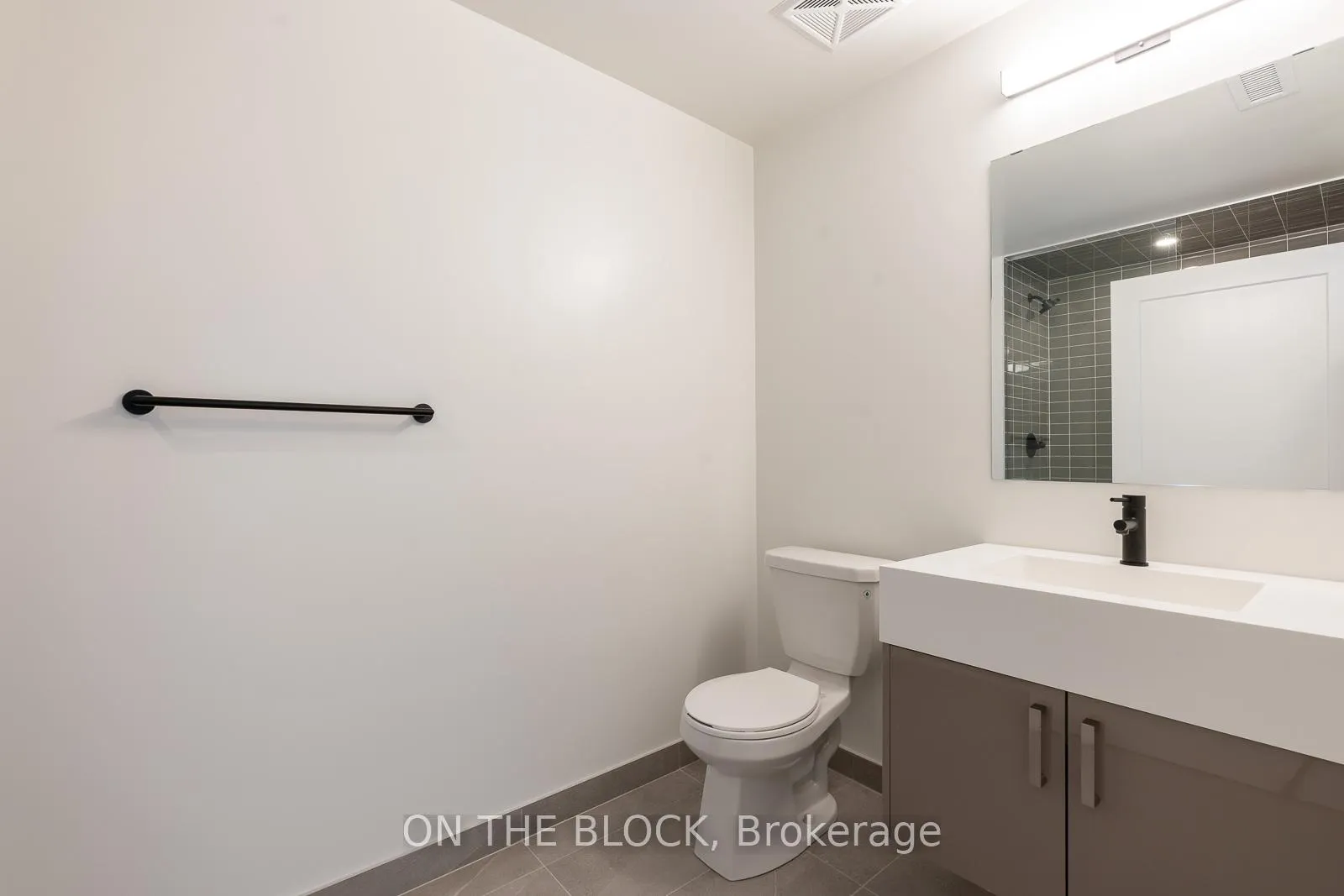 Photo 5 of Unit 513, 280 Dundas Street W, Toronto, Kensington-Chinatown — HOMEH