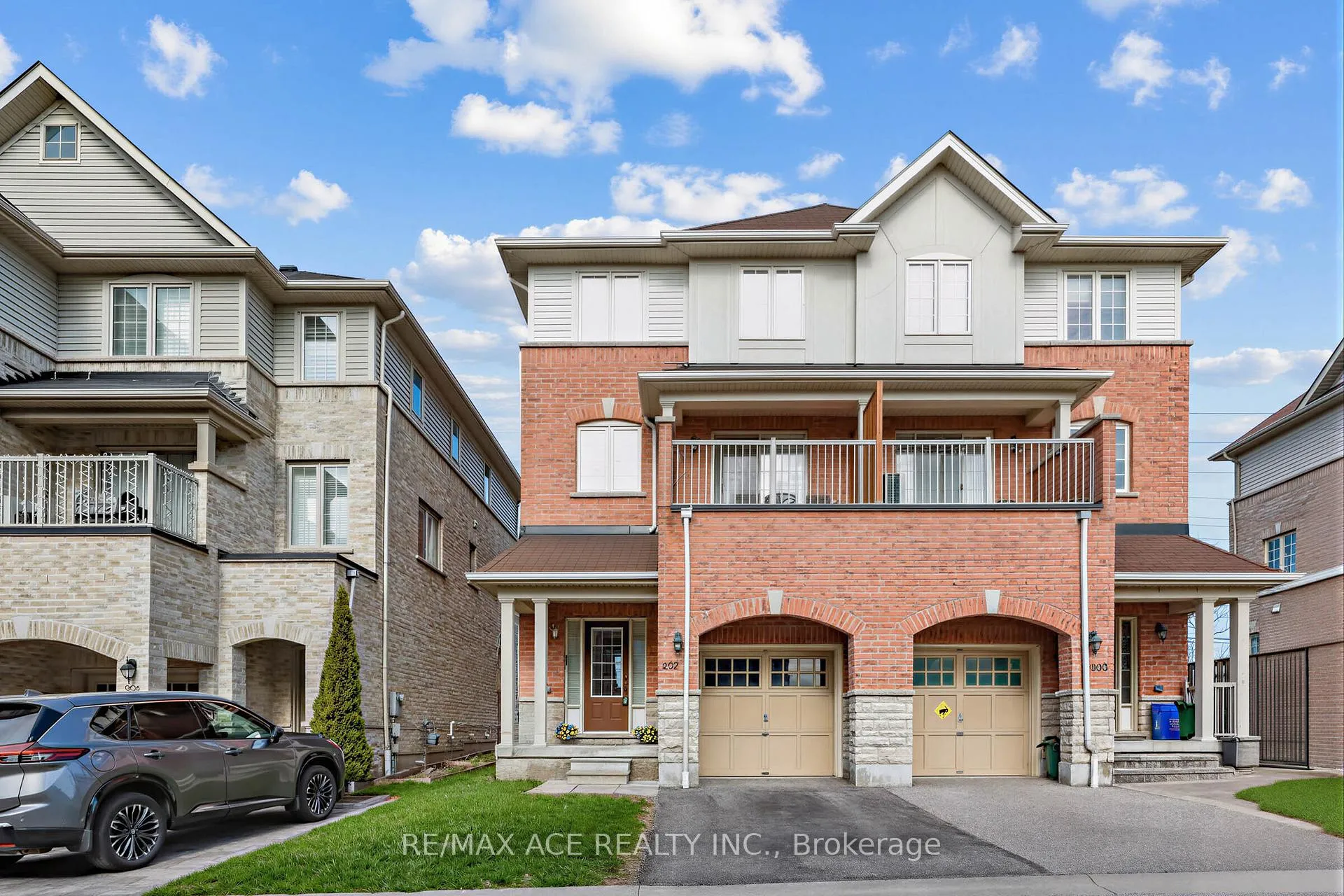 Photo 2 of 902 Audley Road N, Ajax, Central East — HOMEH