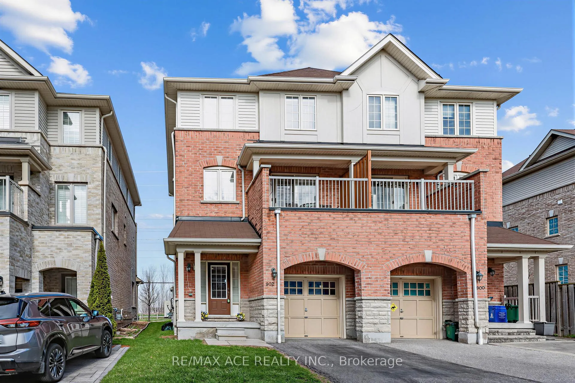Photo 3 of 902 Audley Road N, Ajax, Central East — HOMEH
