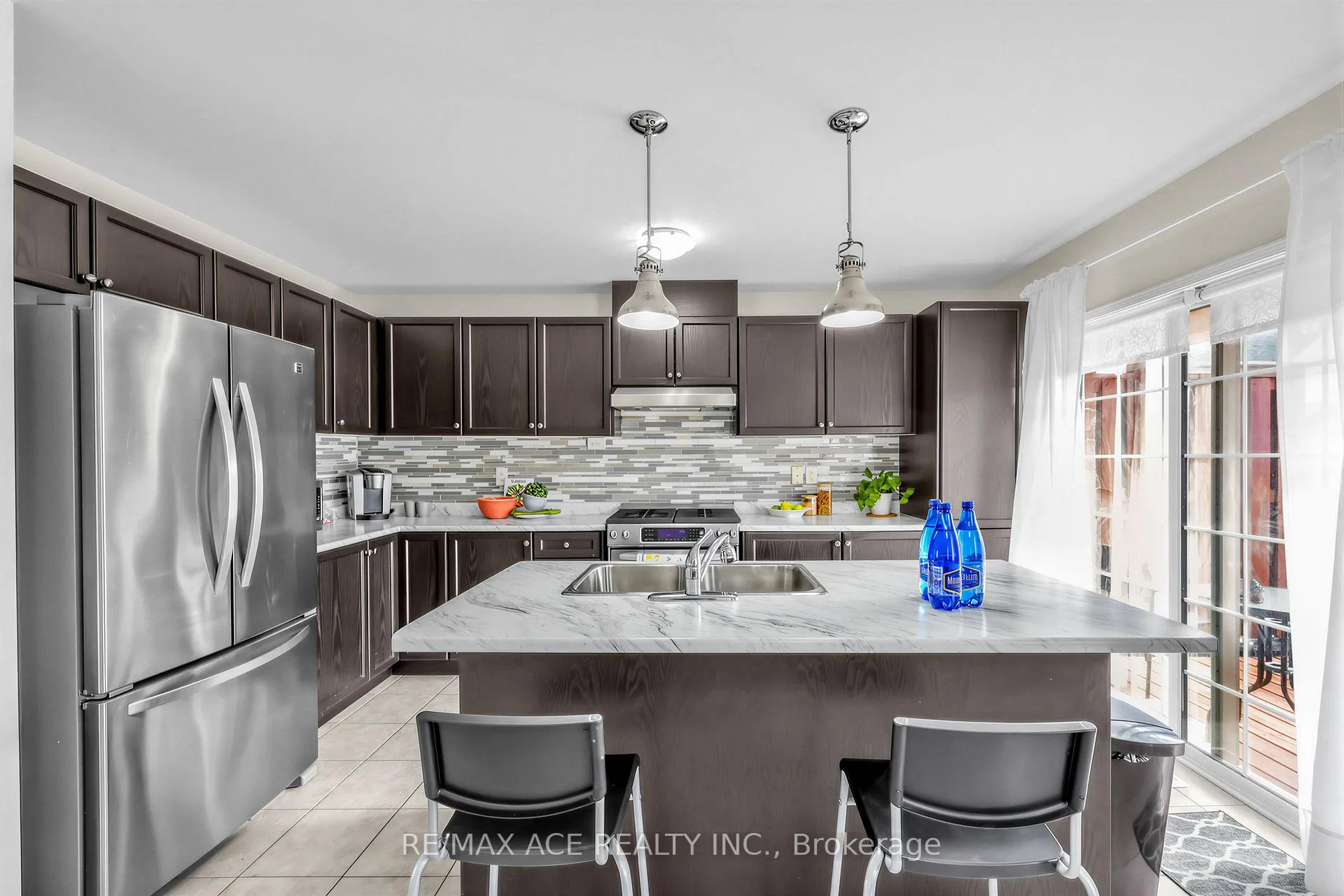 Photo 11 of 902 Audley Road N, Ajax, Central East — HOMEH