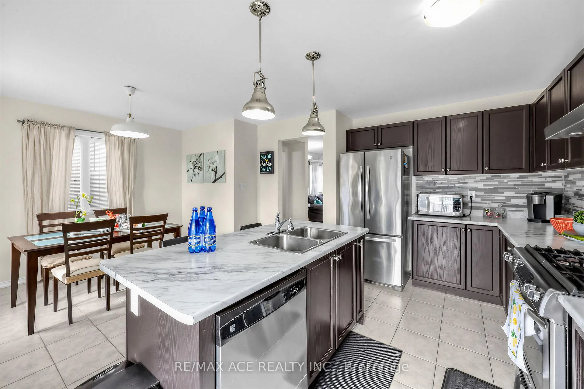 Photo 13 of 902 Audley Road N, Ajax, Central East — HOMEH