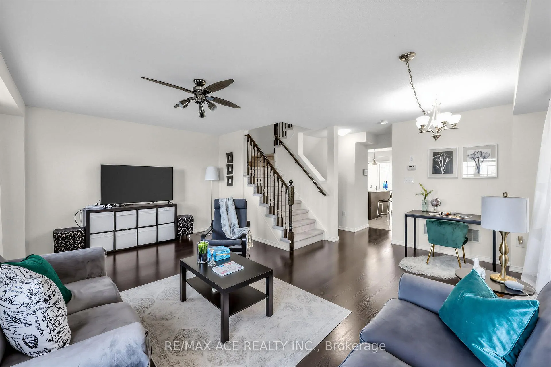 Photo 19 of 902 Audley Road N, Ajax, Central East — HOMEH