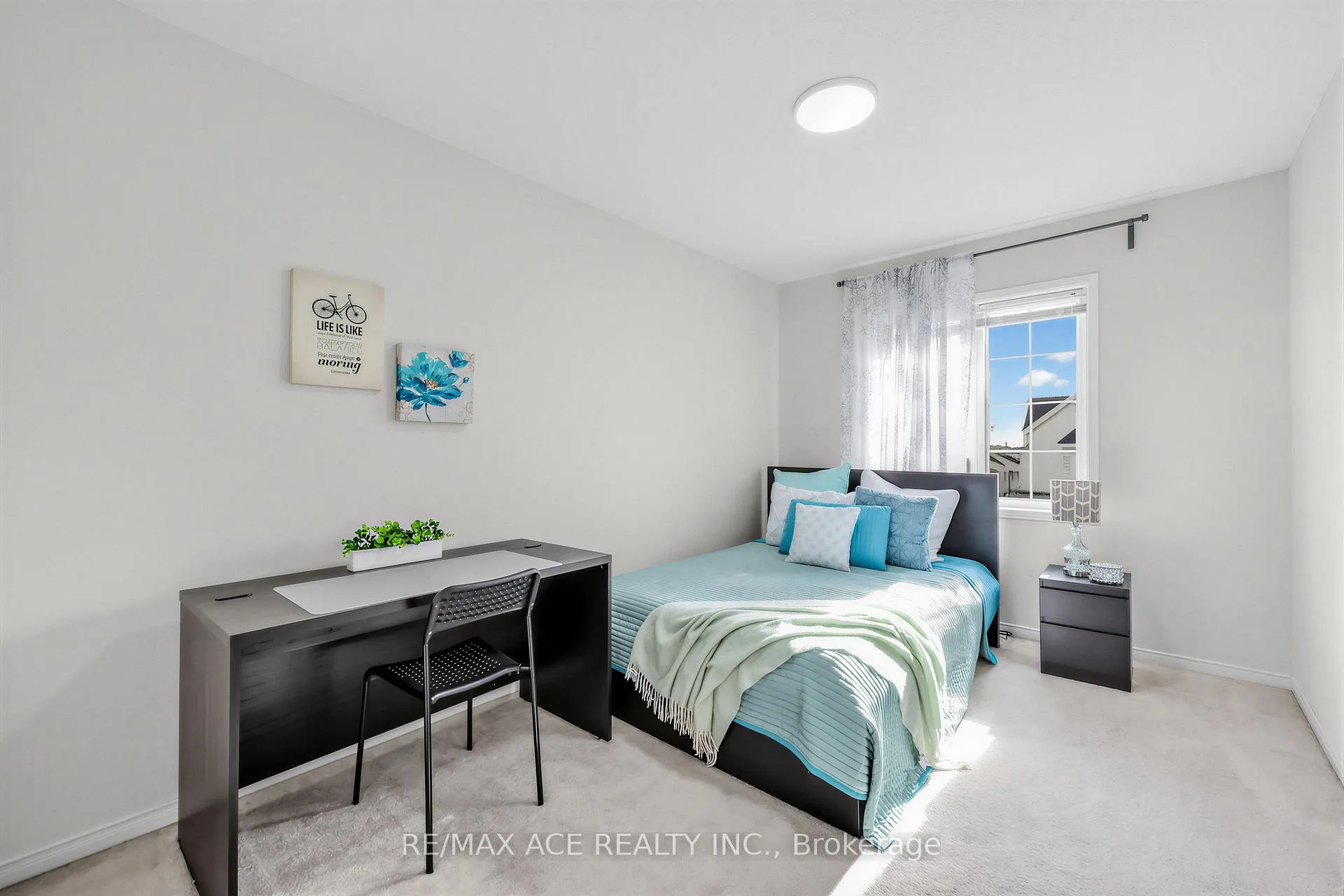 Photo 23 of 902 Audley Road N, Ajax, Central East — HOMEH