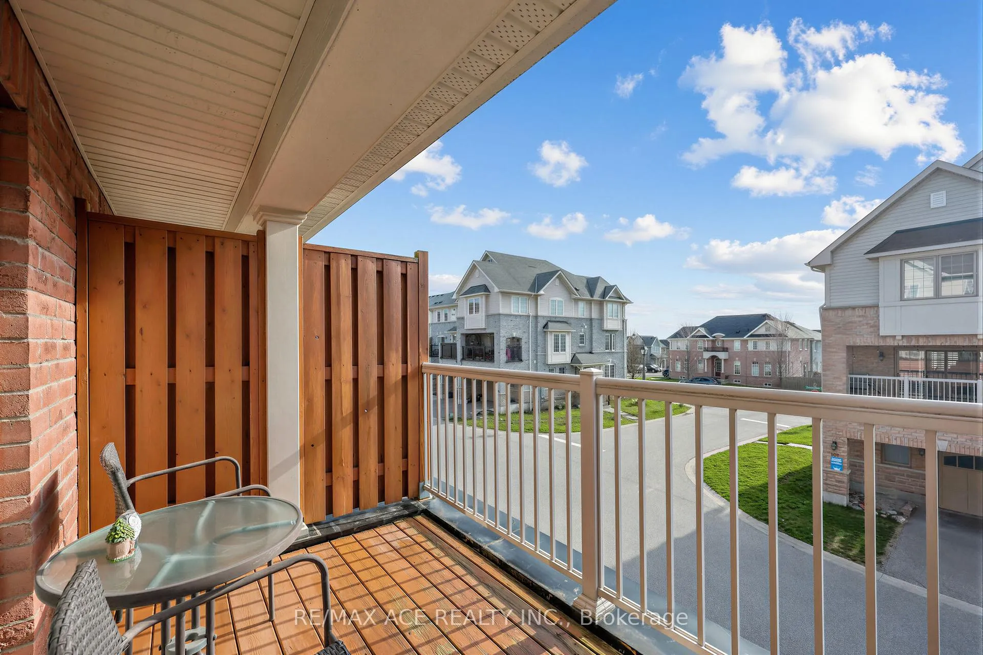 Photo 31 of 902 Audley Road N, Ajax, Central East — HOMEH