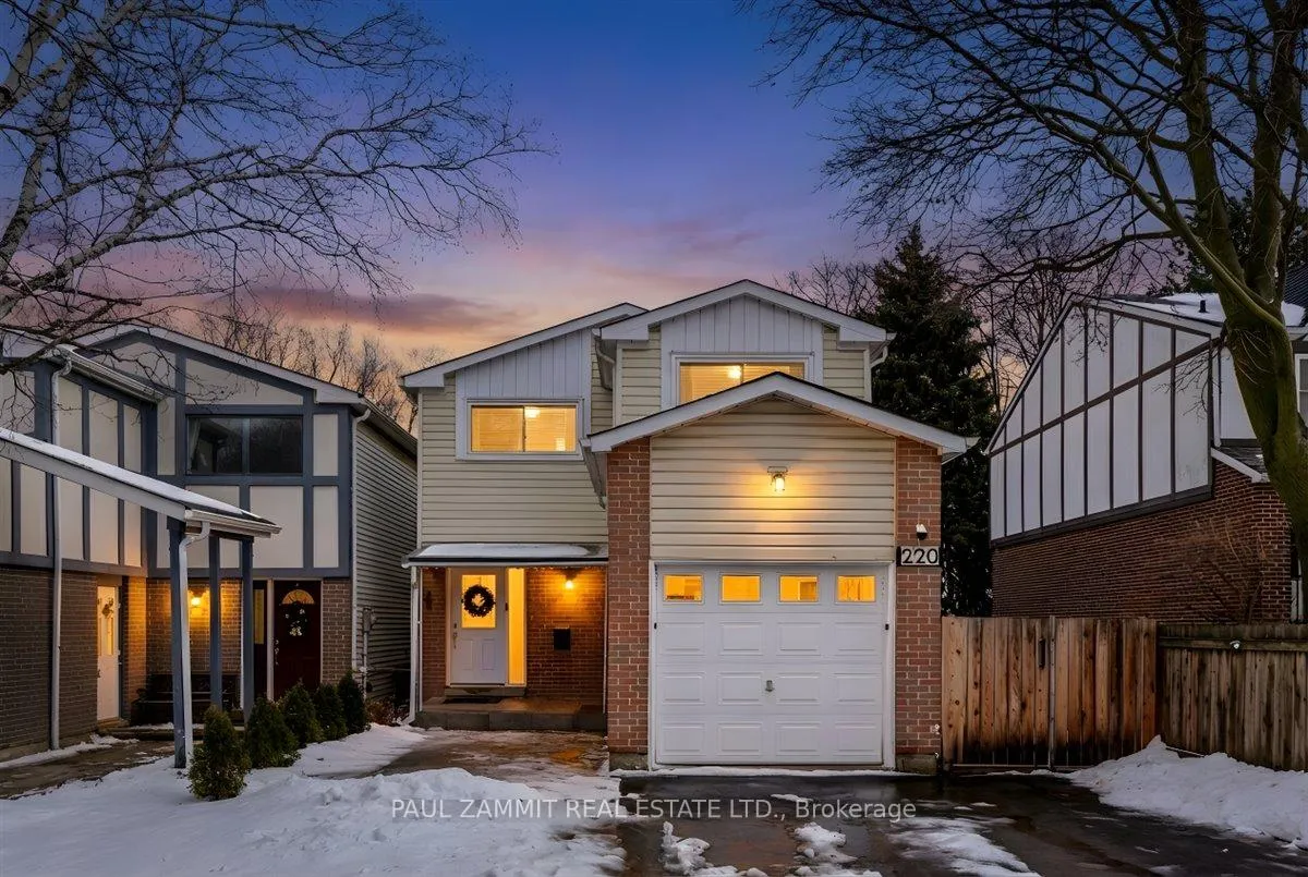Photo 1 of 220 Simonston Boulevard, Markham, German Mills — HOMEH
