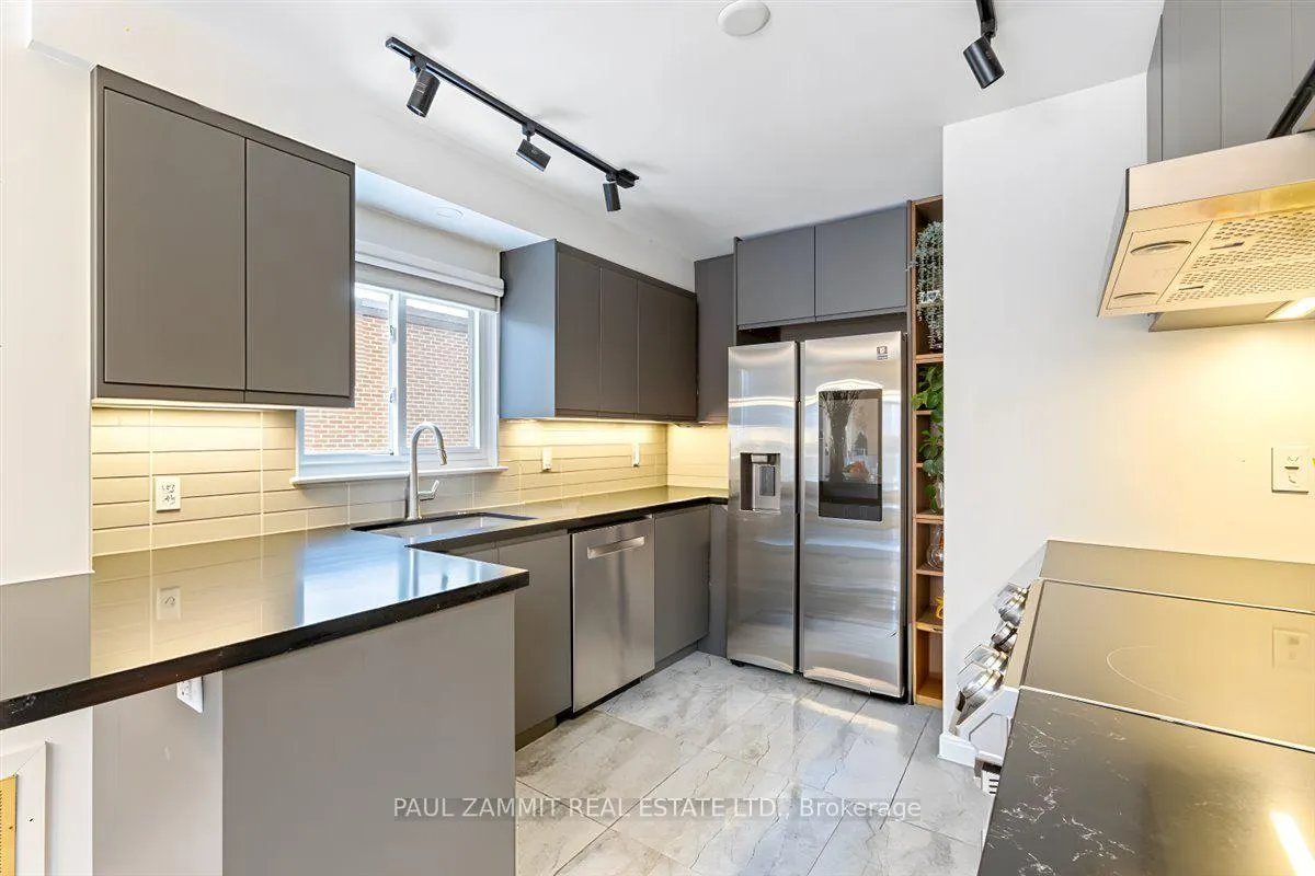 Photo 7 of 220 Simonston Boulevard, Markham, German Mills — HOMEH
