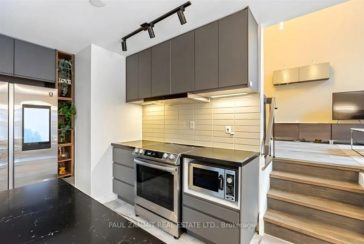 Photo 9 of 220 Simonston Boulevard, Markham, German Mills — HOMEH
