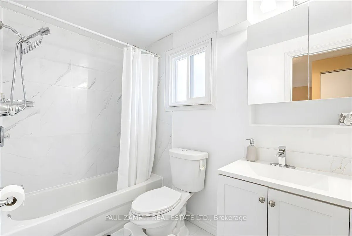 Photo 17 of 220 Simonston Boulevard, Markham, German Mills — HOMEH