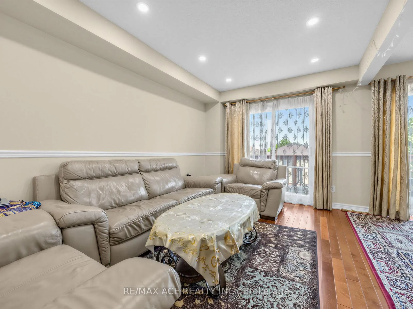 Photo 9 of Unit Main, 2173 Denby Drive, Pickering, Brock Ridge — HOMEH