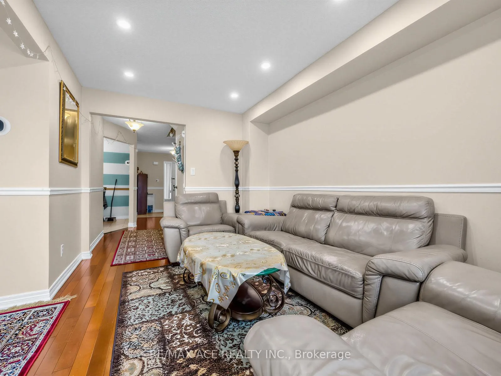 Photo 10 of Unit Main, 2173 Denby Drive, Pickering, Brock Ridge — HOMEH
