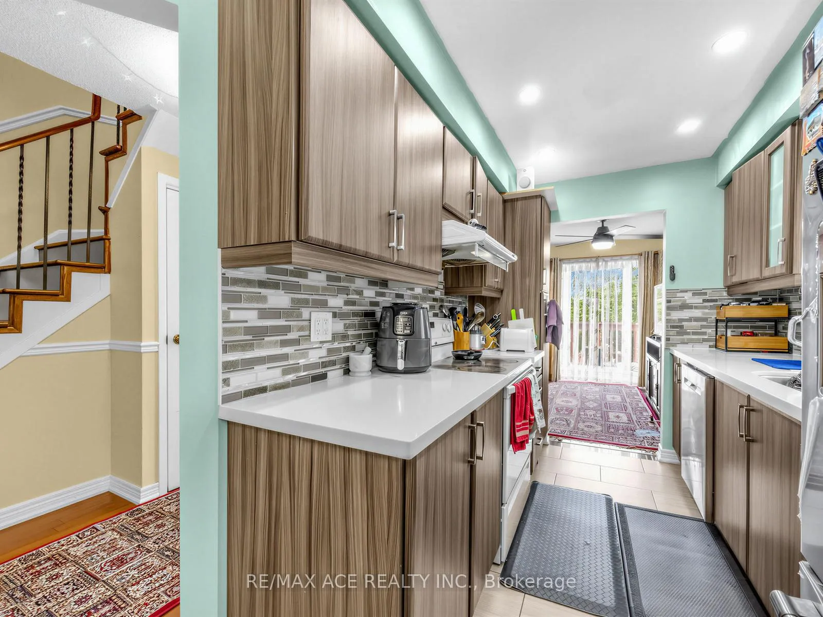 Photo 14 of Unit Main, 2173 Denby Drive, Pickering, Brock Ridge — HOMEH