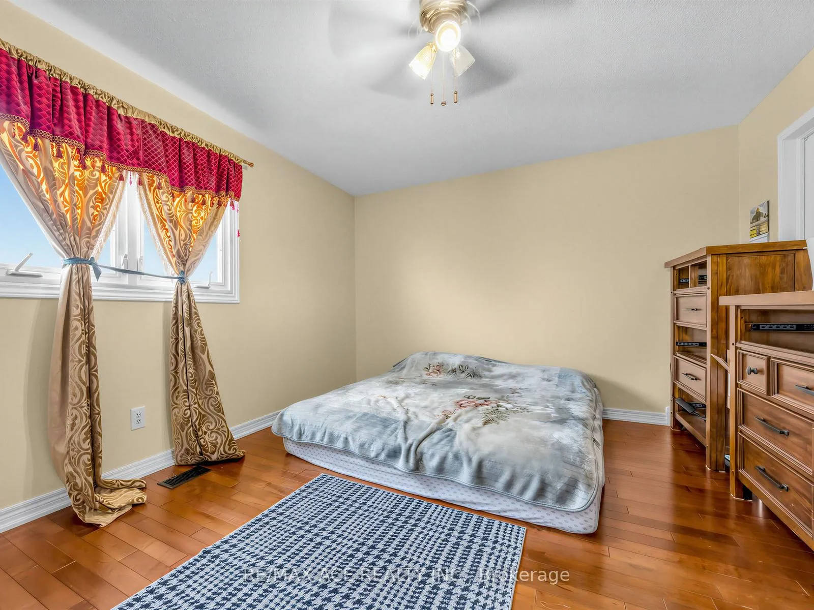 Photo 16 of Unit Main, 2173 Denby Drive, Pickering, Brock Ridge — HOMEH