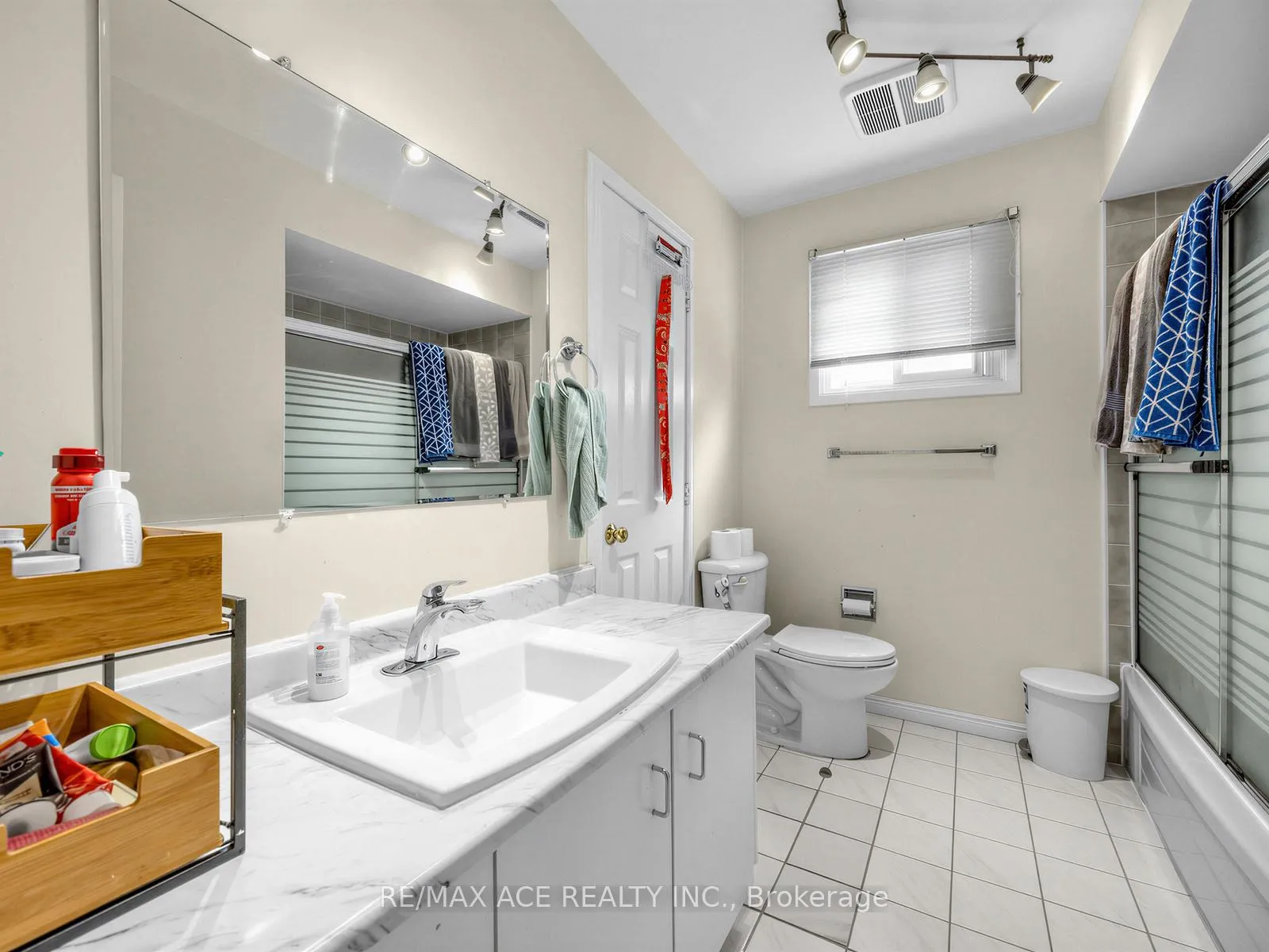 Photo 20 of Unit Main, 2173 Denby Drive, Pickering, Brock Ridge — HOMEH