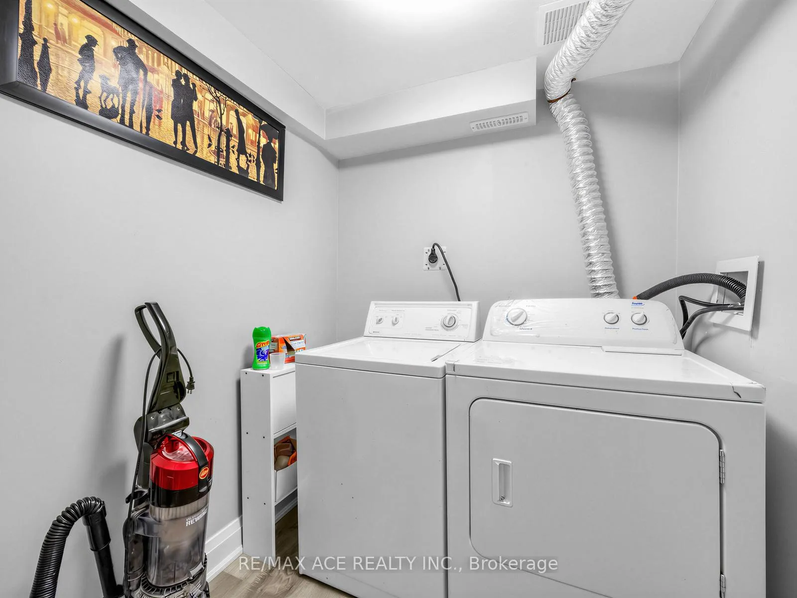 Photo 24 of Unit Main, 2173 Denby Drive, Pickering, Brock Ridge — HOMEH