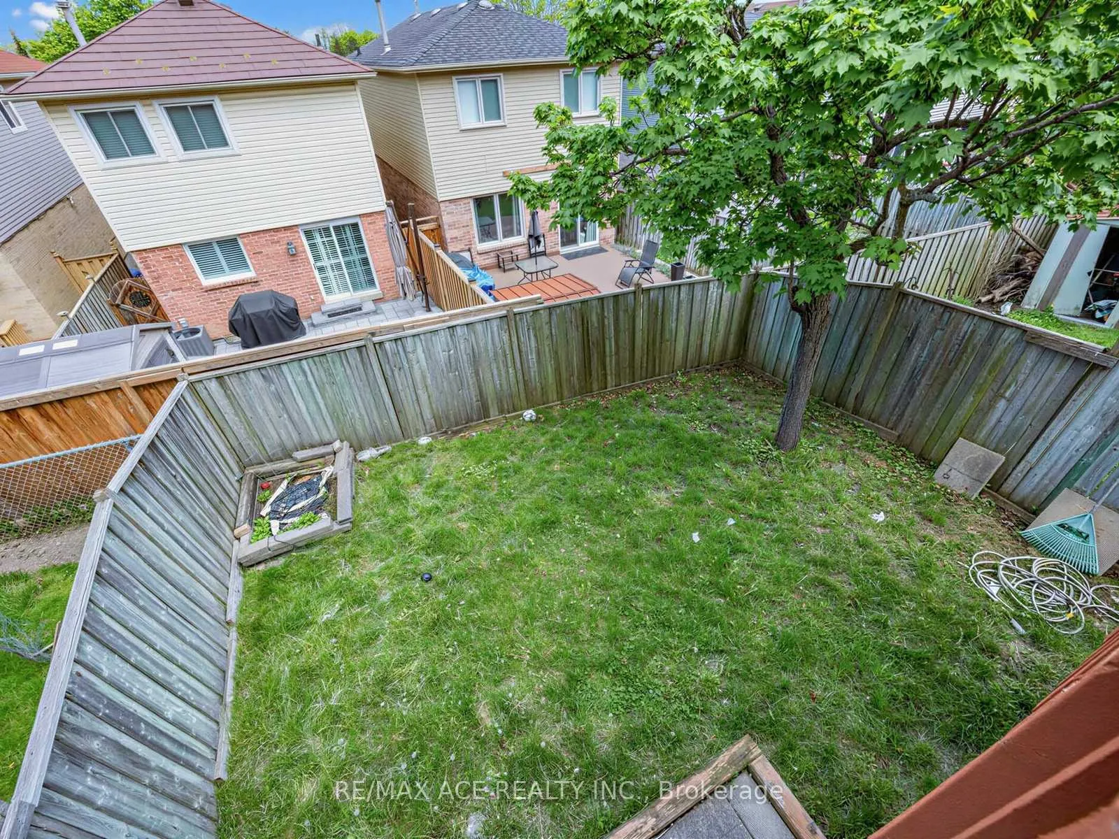 Photo 26 of Unit Main, 2173 Denby Drive, Pickering, Brock Ridge — HOMEH
