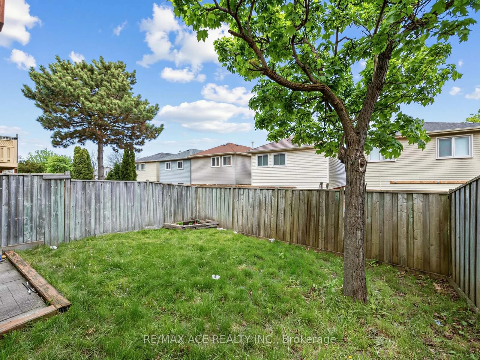 Photo 27 of Unit Main, 2173 Denby Drive, Pickering, Brock Ridge — HOMEH