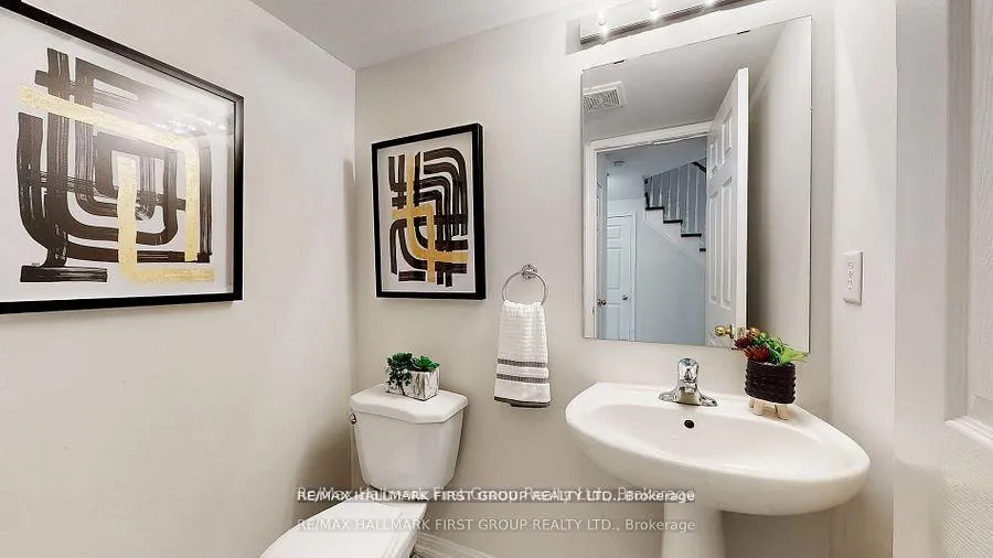 Photo 12 of 39 Robideau Place, Whitby, Pringle Creek — HOMEH