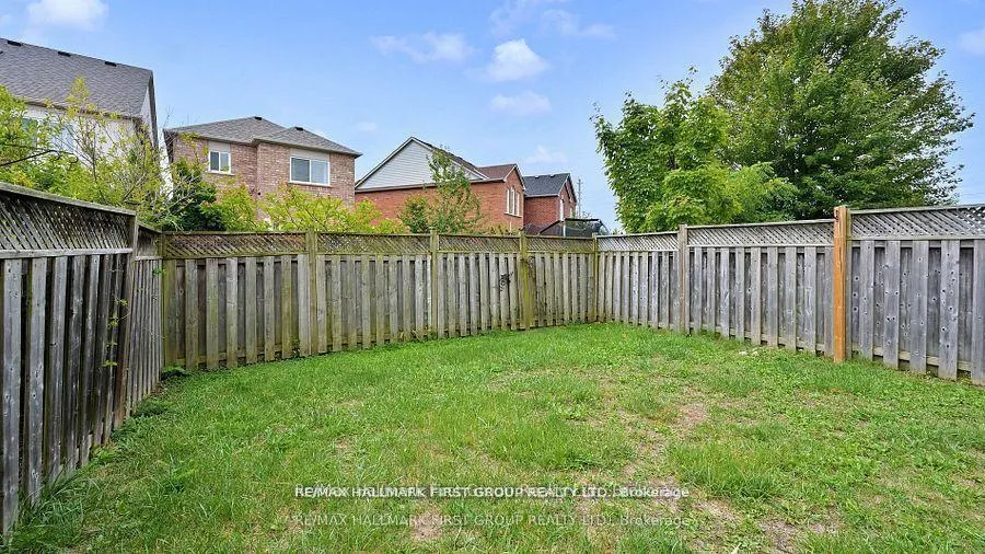 Photo 42 of 39 Robideau Place, Whitby, Pringle Creek — HOMEH