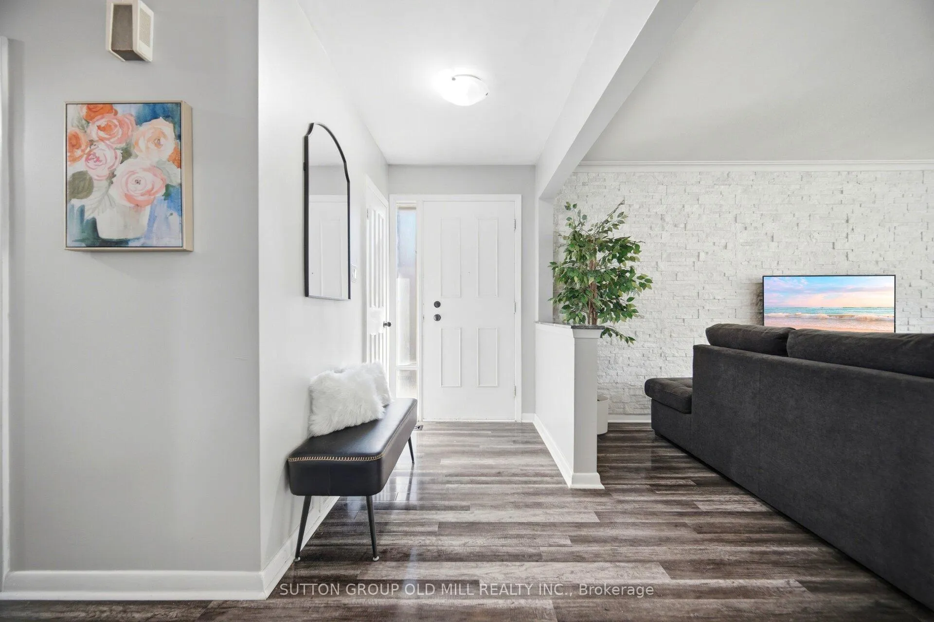 Photo 5 of 14 Shipley Road, Etobicoke, Willowridge-Martingrove-Richview — HOMEH