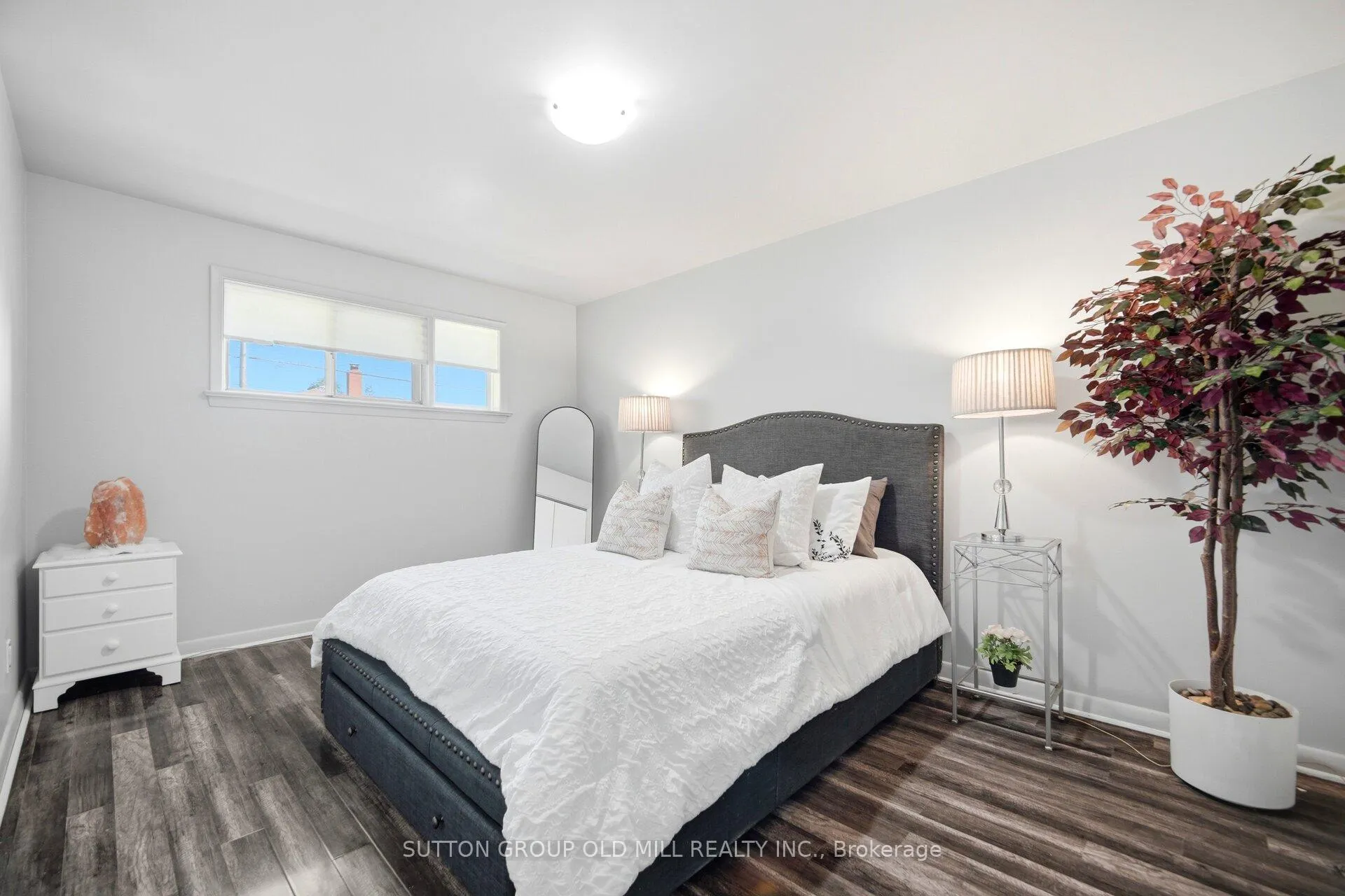 Photo 19 of 14 Shipley Road, Etobicoke, Willowridge-Martingrove-Richview — HOMEH