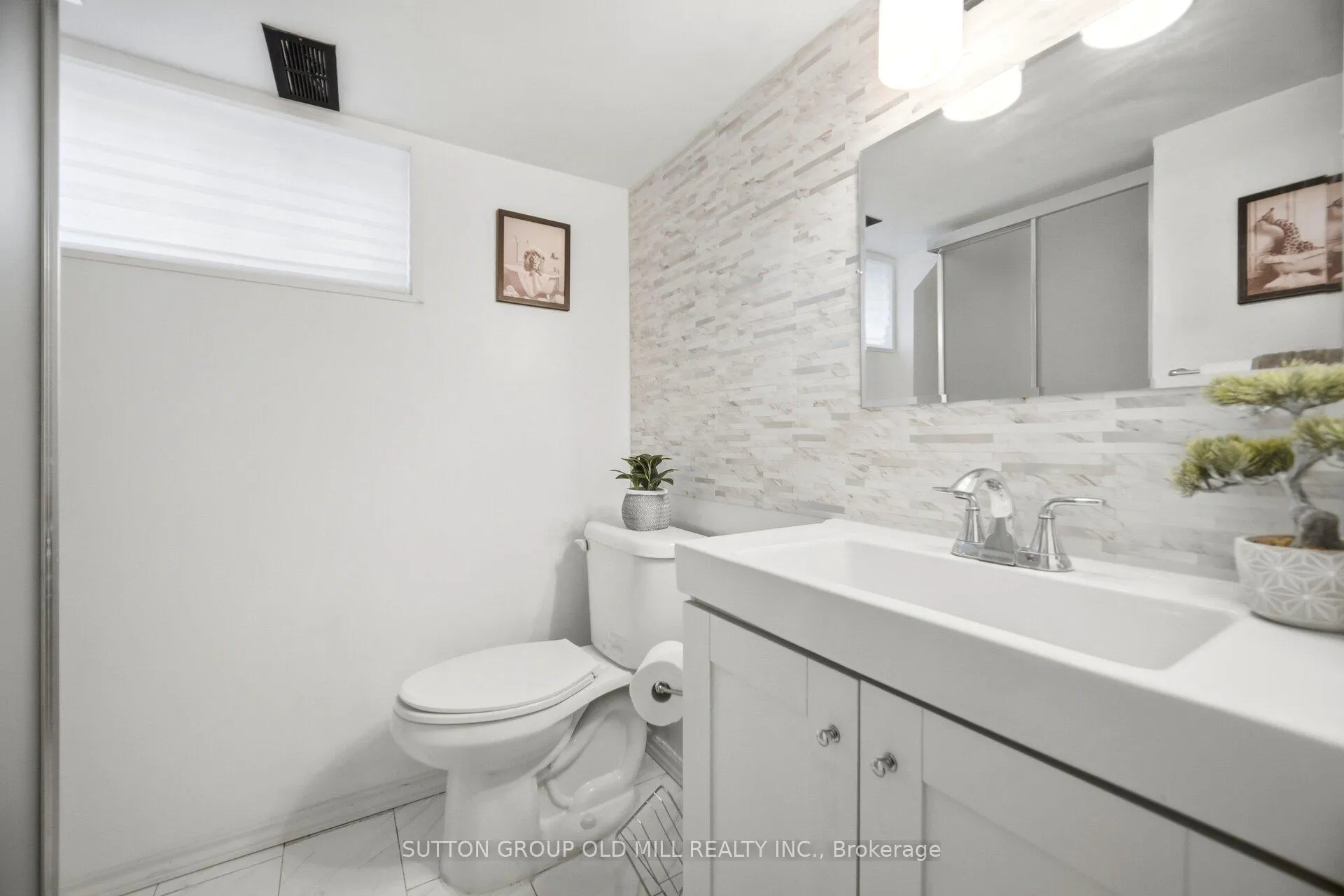 Photo 37 of 14 Shipley Road, Etobicoke, Willowridge-Martingrove-Richview — HOMEH