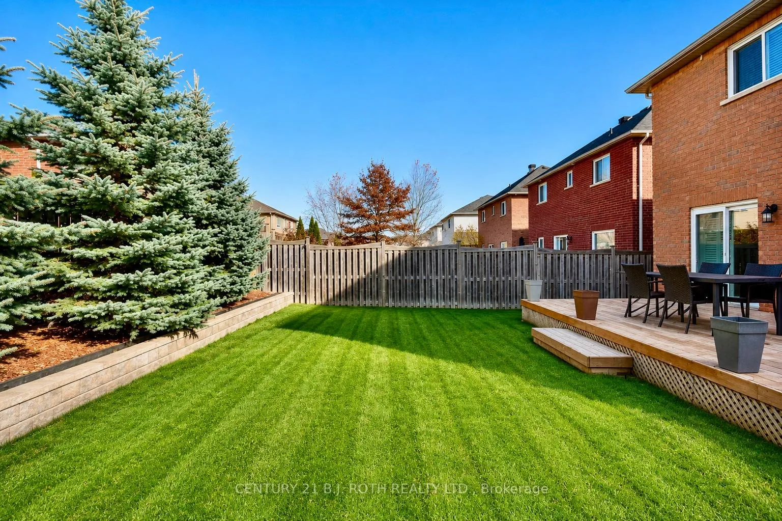 Photo 36 of 24 Connaught Lane, Barrie, Innis-Shore — HOMEH