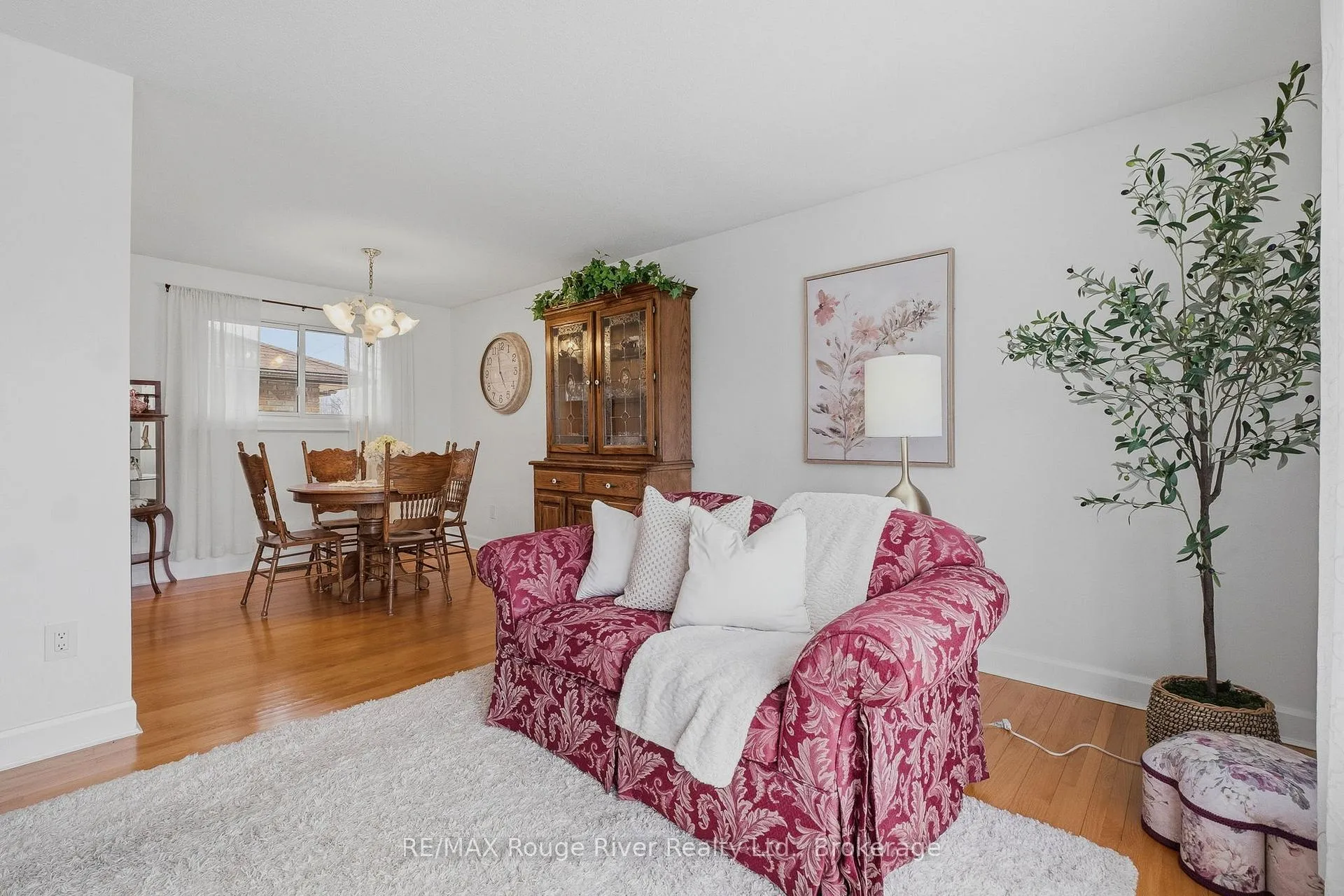Photo 6 of 608 Elizabeth Street, Cobourg — HOMEH