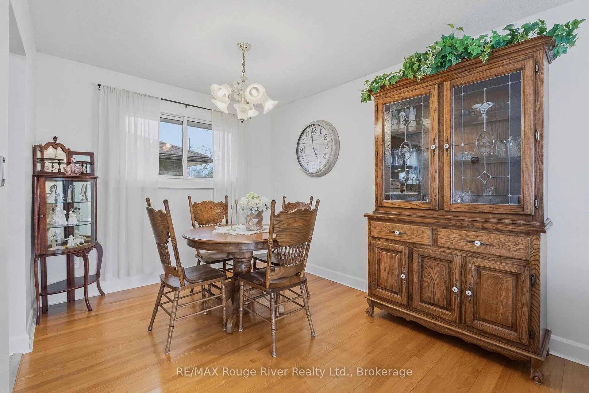 Photo 8 of 608 Elizabeth Street, Cobourg — HOMEH