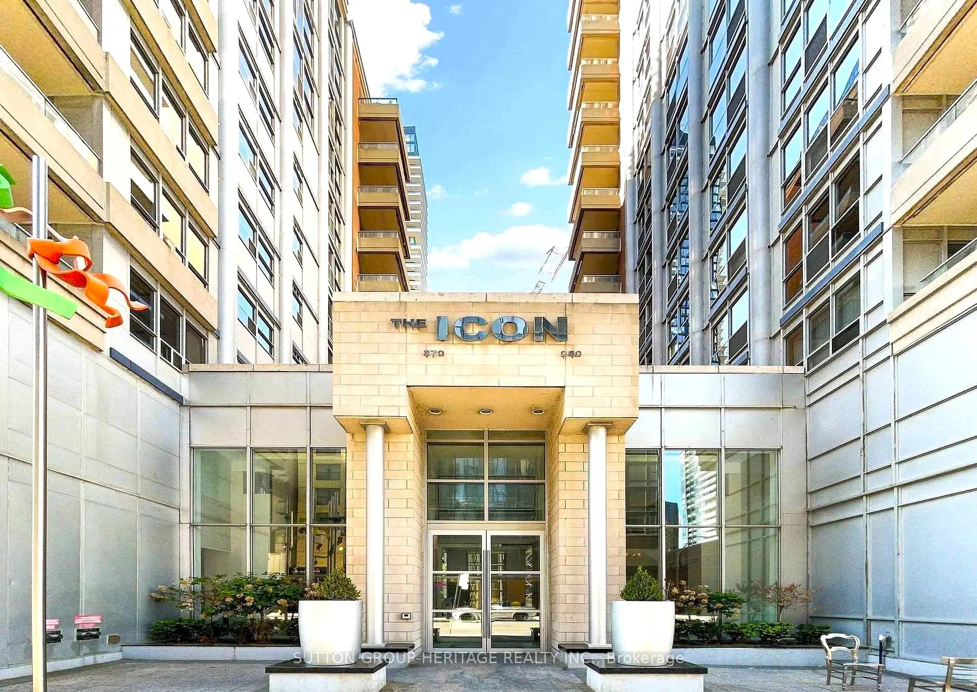 Front of Unit 1131, 250 Wellington Street
