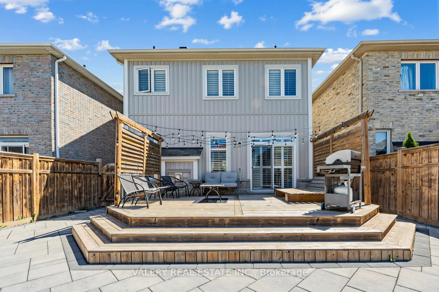Photo 14 of 20 McDonald Crescent, Clarington, Newcastle — HOMEH