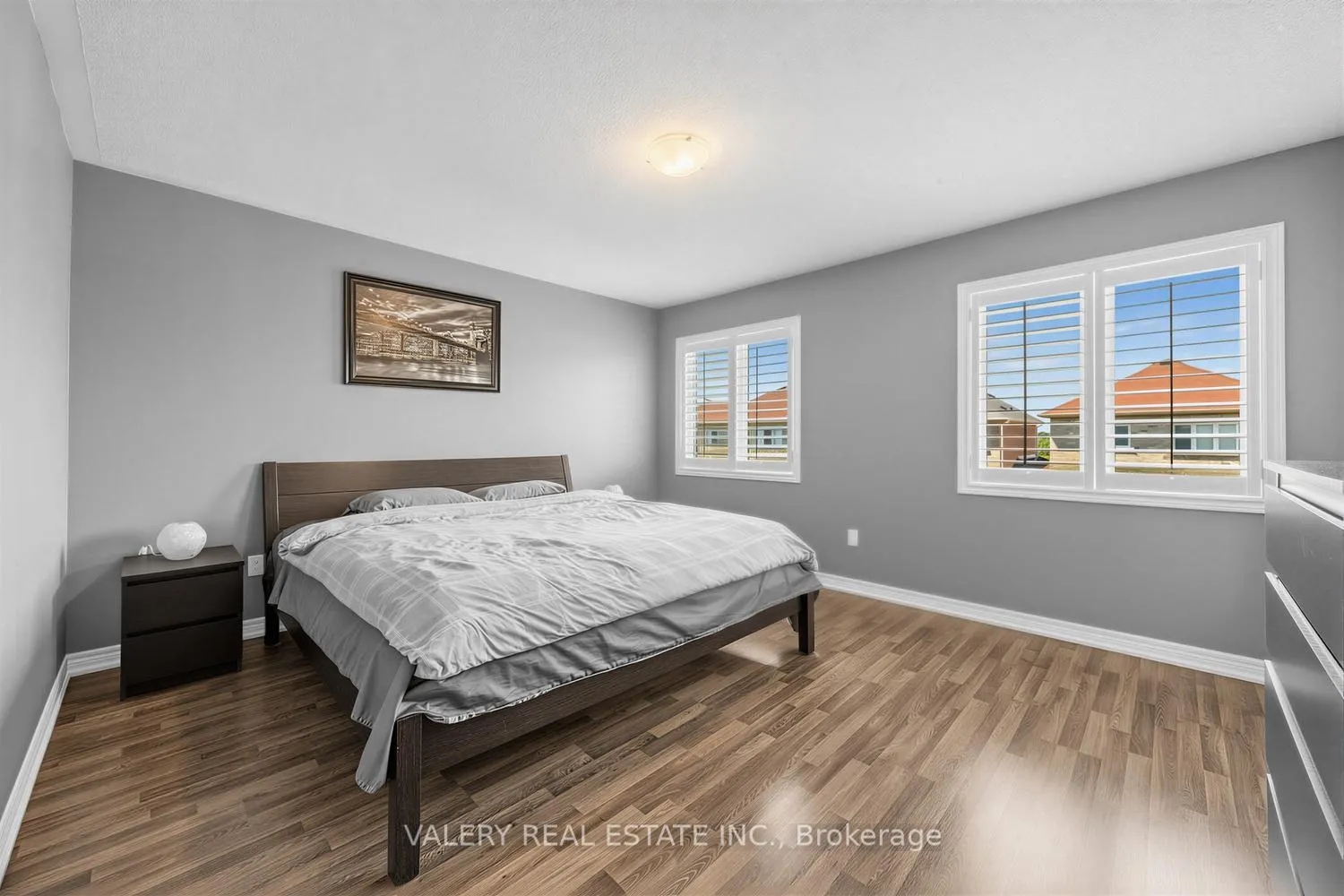 Photo 18 of 20 McDonald Crescent, Clarington, Newcastle — HOMEH