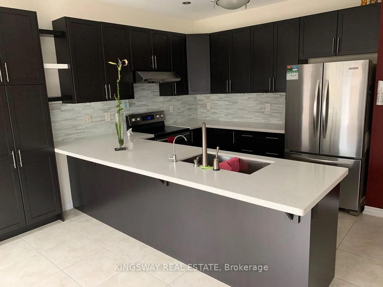 Photo 7 of 158 Minto Crescent, Milton, Willmott — HOMEH