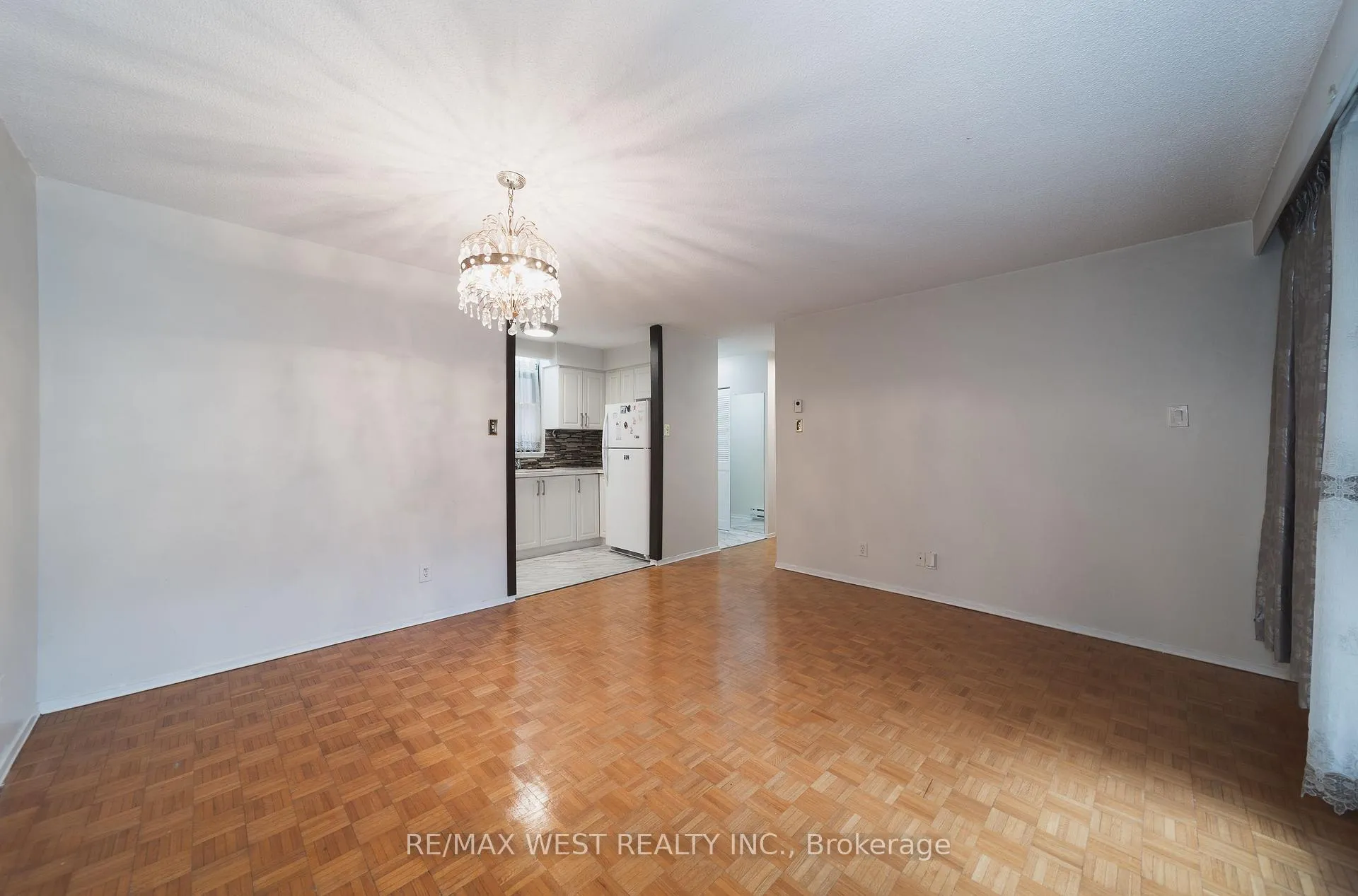 Photo 7 of Unit 1-202, 50 Old Kingston Road, Scarborough, West Hill — HOMEH