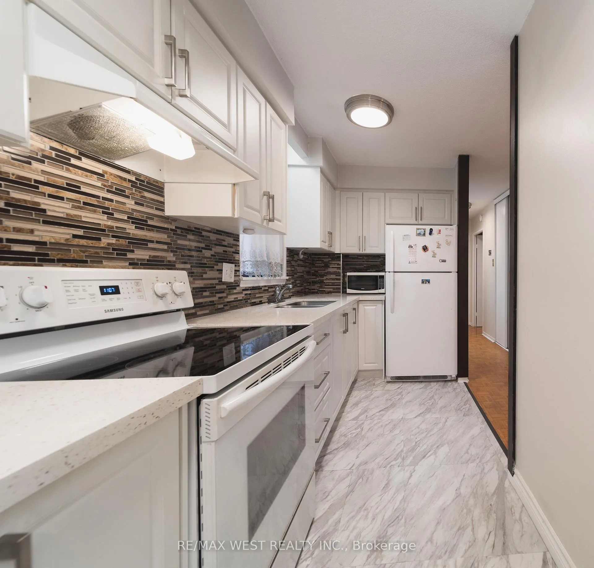 Photo 8 of Unit 1-202, 50 Old Kingston Road, Scarborough, West Hill — HOMEH