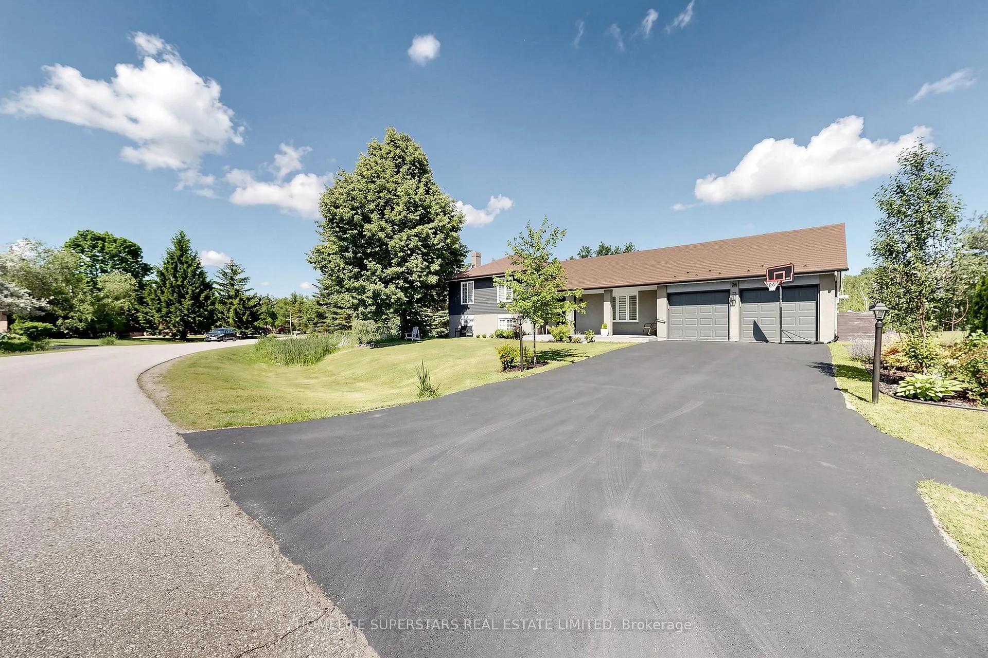 Photo 2 of Unit finished basement, 24 Mcgregor Drive, Caledon, Rural Caledon — HOMEH